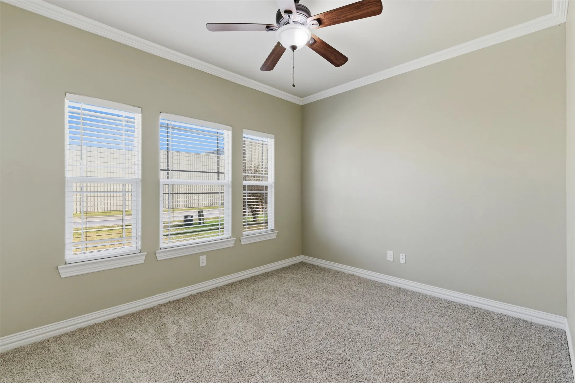 Single Family Residence For Rent in Grayson County , 1524 S Montgomery Street, Sherman, Texas 75090, 3 Bedroom, 2 Bathroom, Garage spaces, 1,265 Sqft, built in 2017, mls#21412063, Real Estate Agent in Sherman, Homes For Rent in Grayson county, Homes For Rent in Sherman, Realtor in Sherman Texas, Real Estate Brokerage Independent Realty Texas, Luminita Cordes Realtor