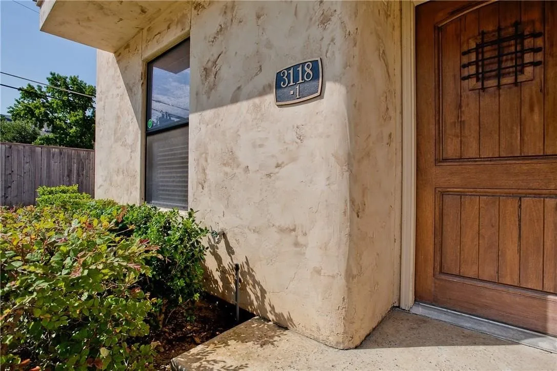 Condominium For Rent