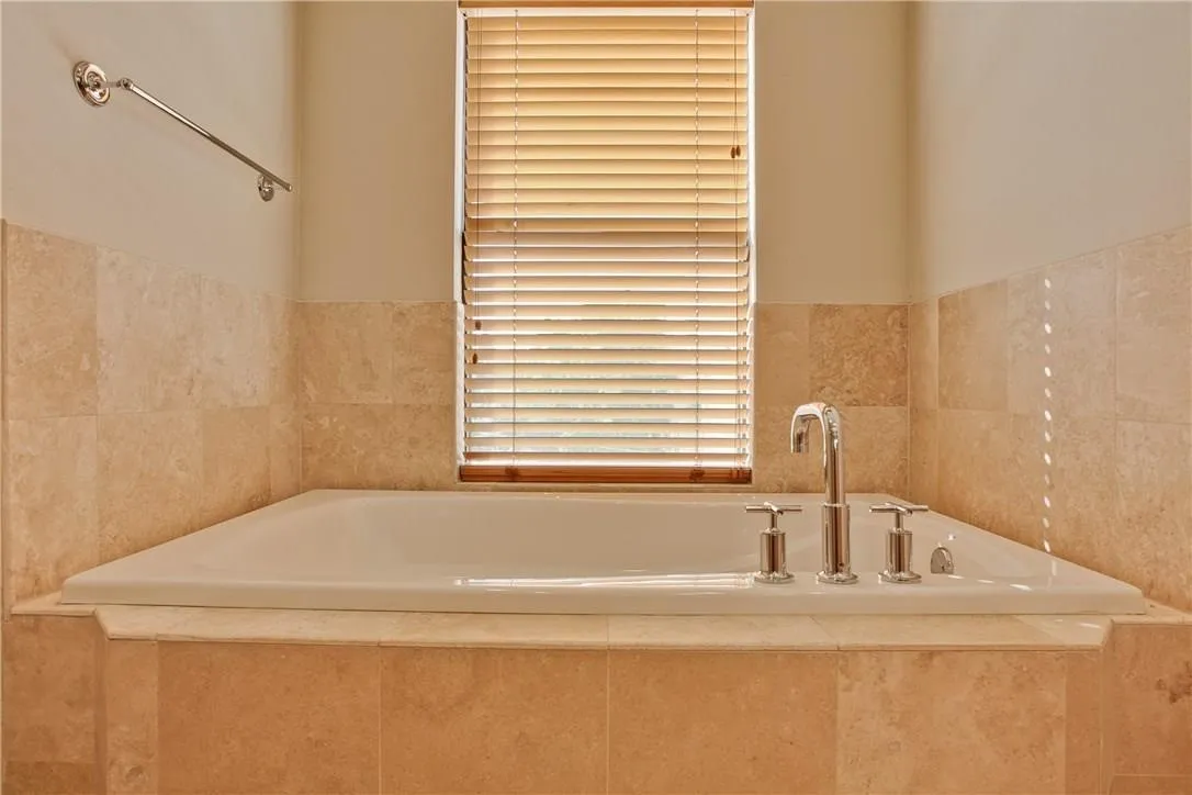 Condominium For Rent in Dallas County , 3118 Ross Avenue 1, Dallas, Texas 75204, 3 Bedroom, 3 Bathroom, 2 Garage spaces, 2,020 Sqft, built in 2006, mls#21409300, Real Estate Agent in Dallas, Homes For Rent in Dallas county, Homes For Rent in Dallas, Realtor in Dallas Texas, Real Estate Brokerage Independent Realty Texas, Luminita Cordes Realtor