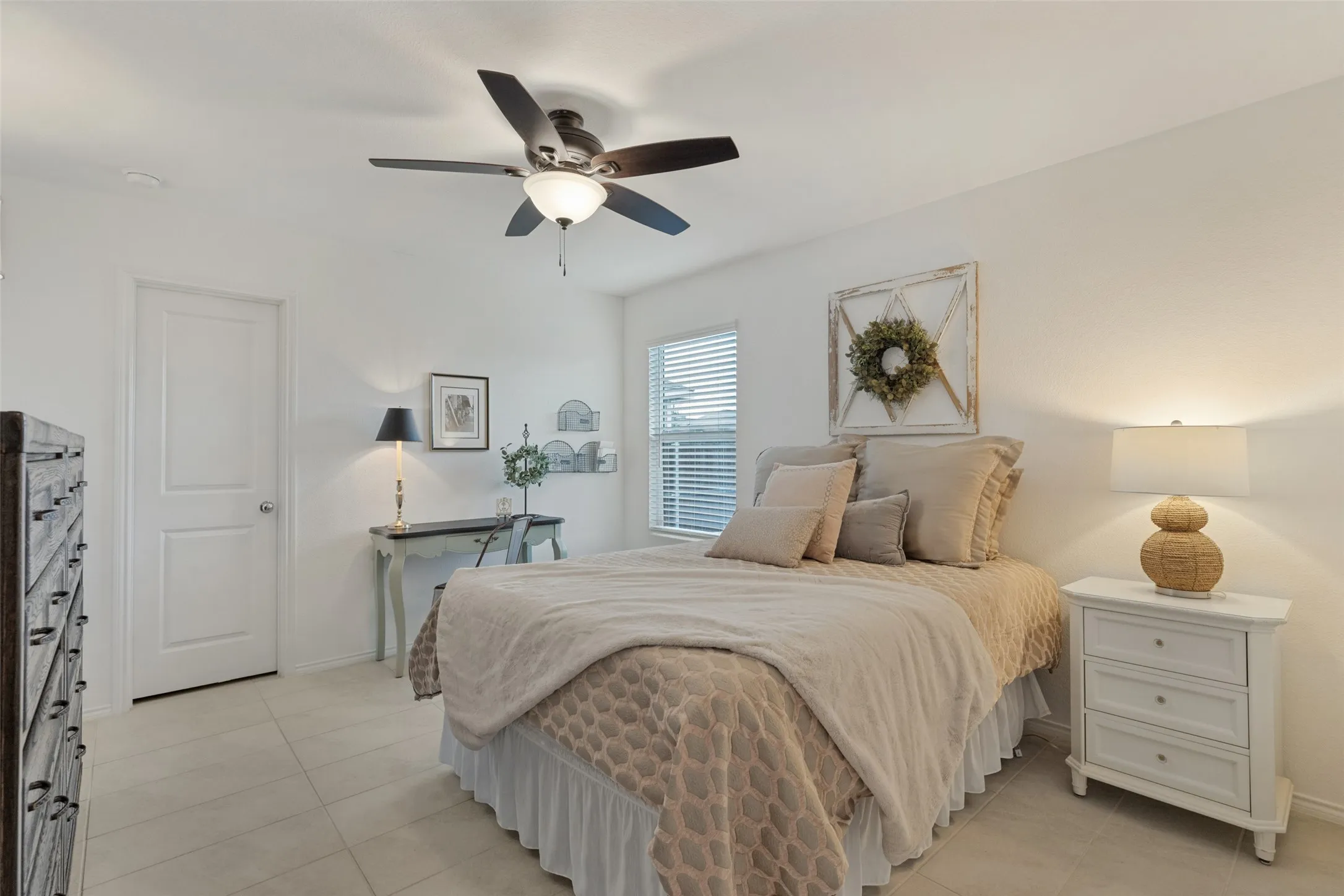 Single Family Residence For Sale in Collin County , 3700 Kinglet Court, Mc Kinney, Texas 75071, 2 Bedroom, 1 Bathroom, 2 Garage spaces, 1,012 Sqft, built in 2023, mls#21411975, Real Estate Agent in Mc Kinney, Homes For Sale in Collin county, Homes For Sale in Mc Kinney, Realtor in Mc Kinney Texas, Real Estate Brokerage Independent Realty Texas, Luminita Cordes Realtor