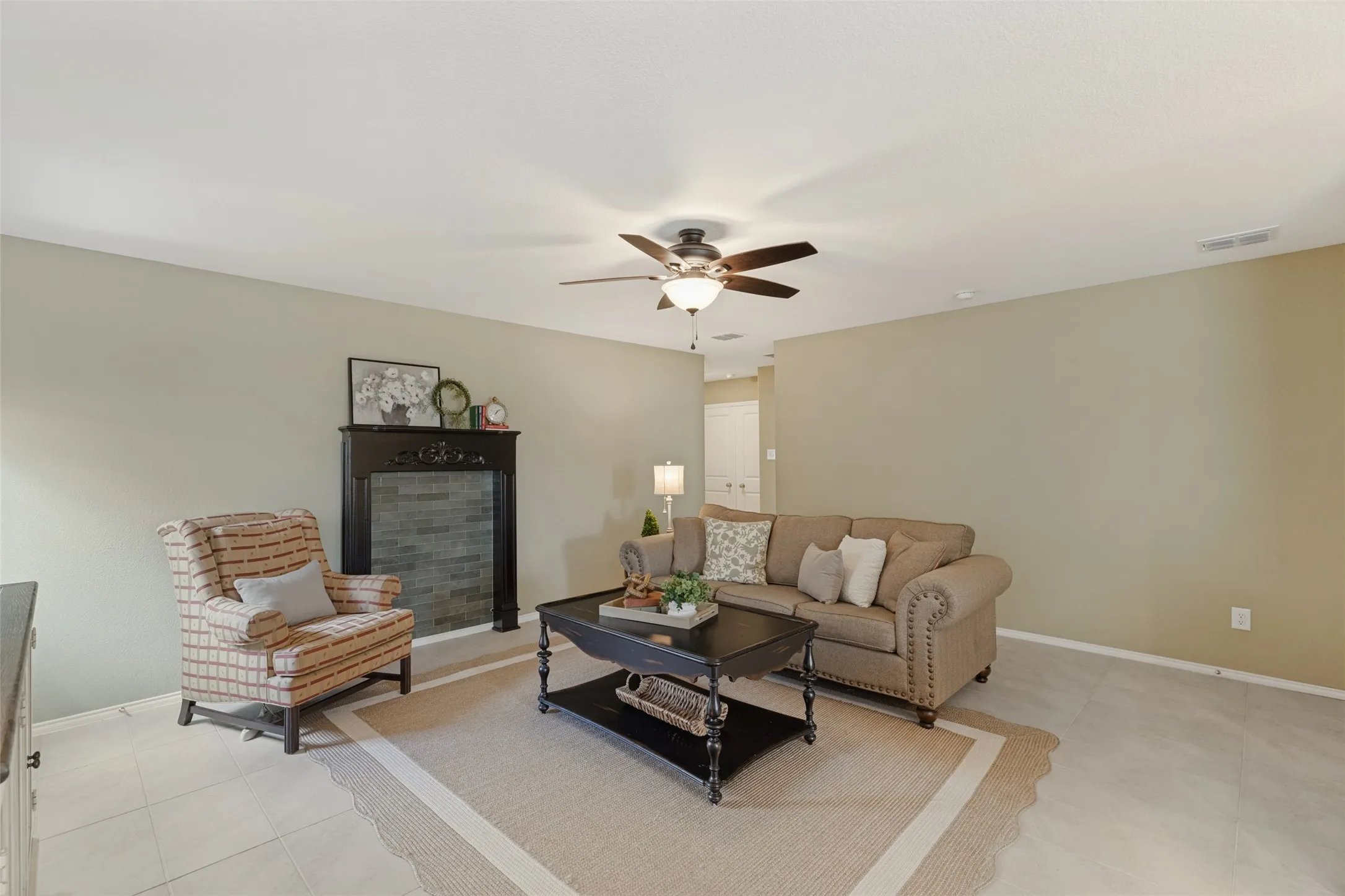 Single Family Residence For Sale in Collin County , 3700 Kinglet Court, Mc Kinney, Texas 75071, 2 Bedroom, 1 Bathroom, 2 Garage spaces, 1,012 Sqft, built in 2023, mls#21411975, Real Estate Agent in Mc Kinney, Homes For Sale in Collin county, Homes For Sale in Mc Kinney, Realtor in Mc Kinney Texas, Real Estate Brokerage Independent Realty Texas, Luminita Cordes Realtor
