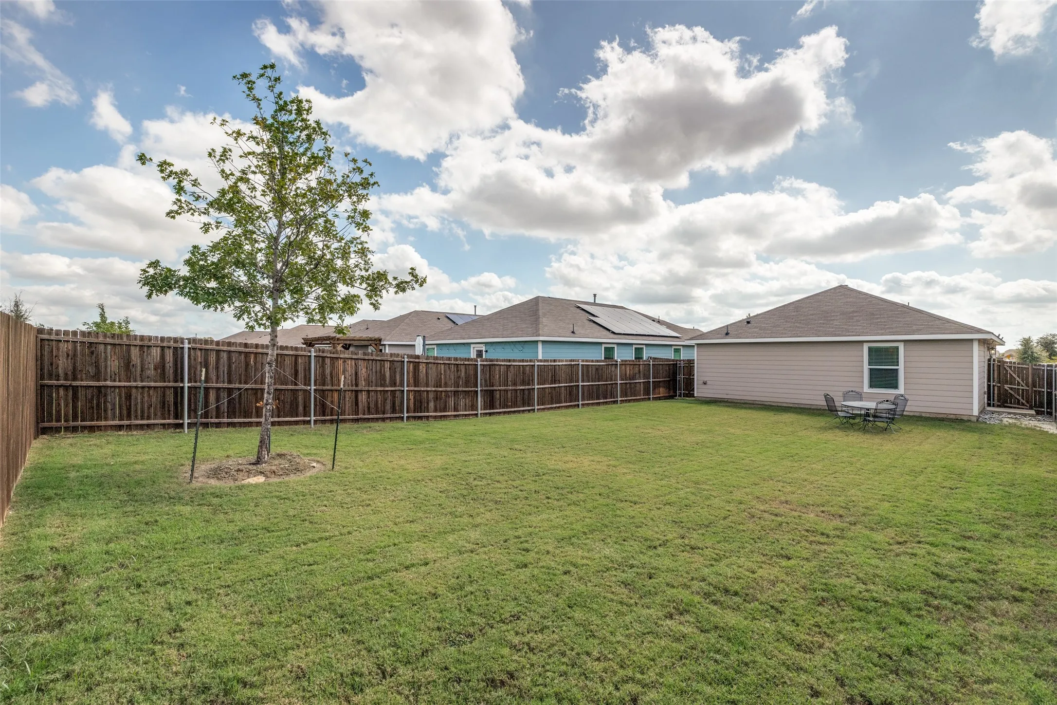 Single Family Residence For Sale in Collin County , 3700 Kinglet Court, Mc Kinney, Texas 75071, 2 Bedroom, 1 Bathroom, 2 Garage spaces, 1,012 Sqft, built in 2023, mls#21411975, Real Estate Agent in Mc Kinney, Homes For Sale in Collin county, Homes For Sale in Mc Kinney, Realtor in Mc Kinney Texas, Real Estate Brokerage Independent Realty Texas, Luminita Cordes Realtor