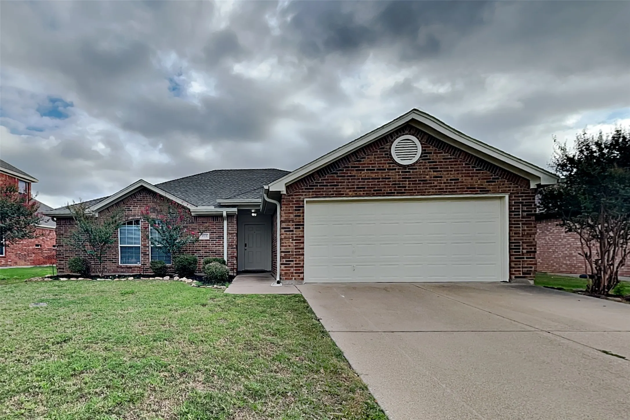 Single Family Residence For Rent