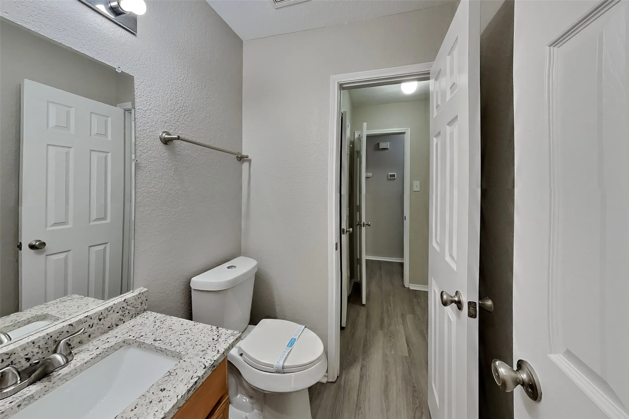 Single Family Residence For Rent in Tarrant County , 908 Chestnut Avenue, Burleson, Texas 76028, 3 Bedroom, 2 Bathroom, 2 Garage spaces, 1,709 Sqft, built in 2004, mls#21412077, Real Estate Agent in Burleson, Homes For Rent in Tarrant county, Homes For Rent in Burleson, Realtor in Burleson Texas, Real Estate Brokerage Independent Realty Texas, Luminita Cordes Realtor