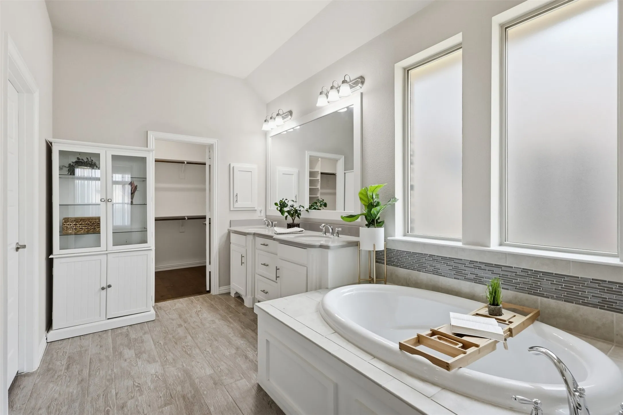 Single Family Residence For Sale in Denton County , 14616 Spitfire Trail, Fort Worth, Texas 76262, 3 Bedroom, 3 Bathroom, 2 Garage spaces, 2,112 Sqft, built in 2017, mls#21404138, Real Estate Agent in Fort Worth, Homes For Sale in Denton county, Homes For Sale in Fort Worth, Realtor in Fort Worth Texas, Real Estate Brokerage Independent Realty Texas, Luminita Cordes Realtor