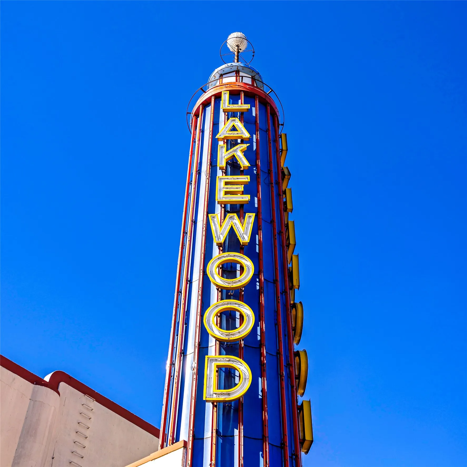Walkable to Lakewood Shopping Center