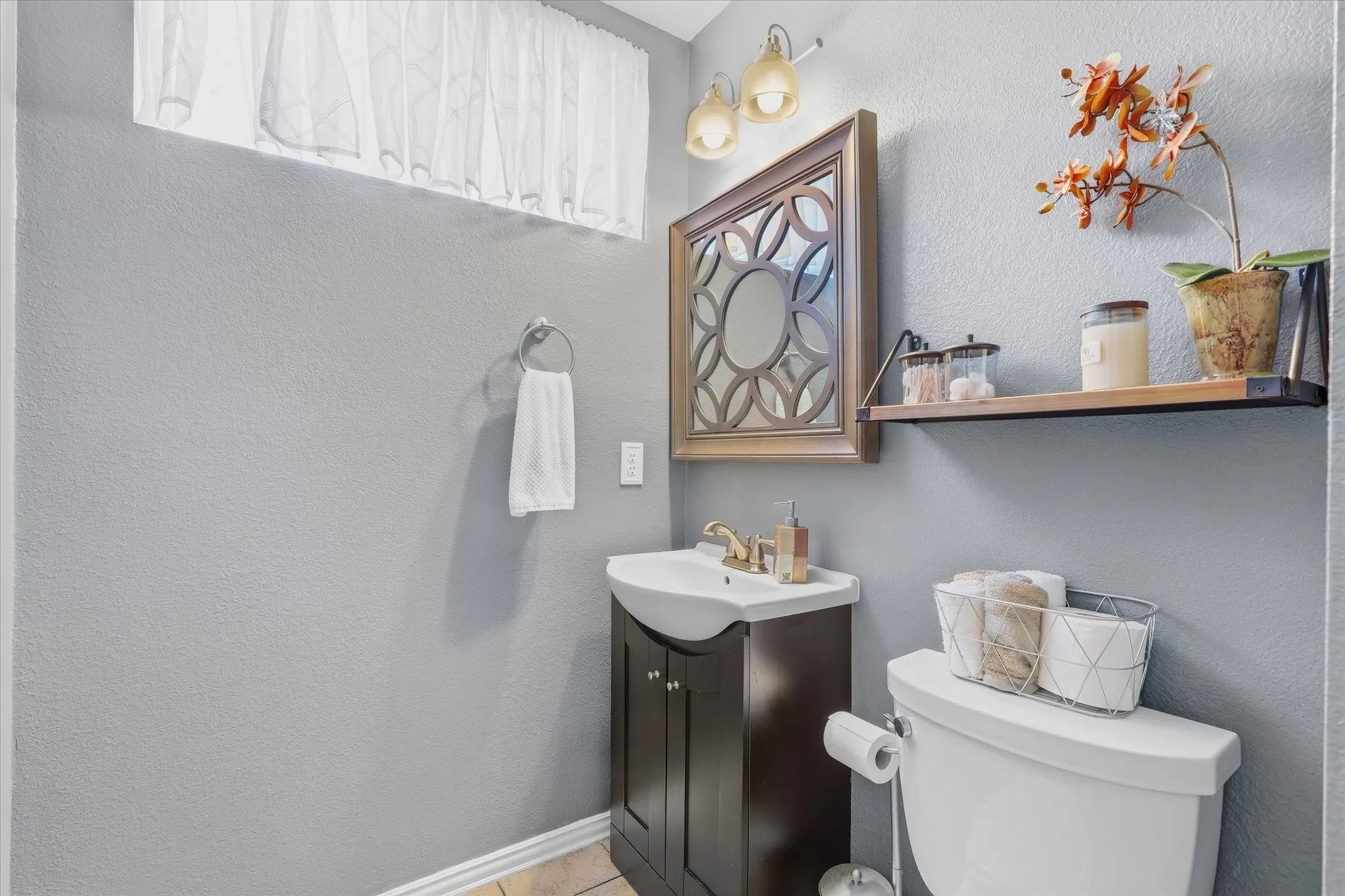 First floor powder room