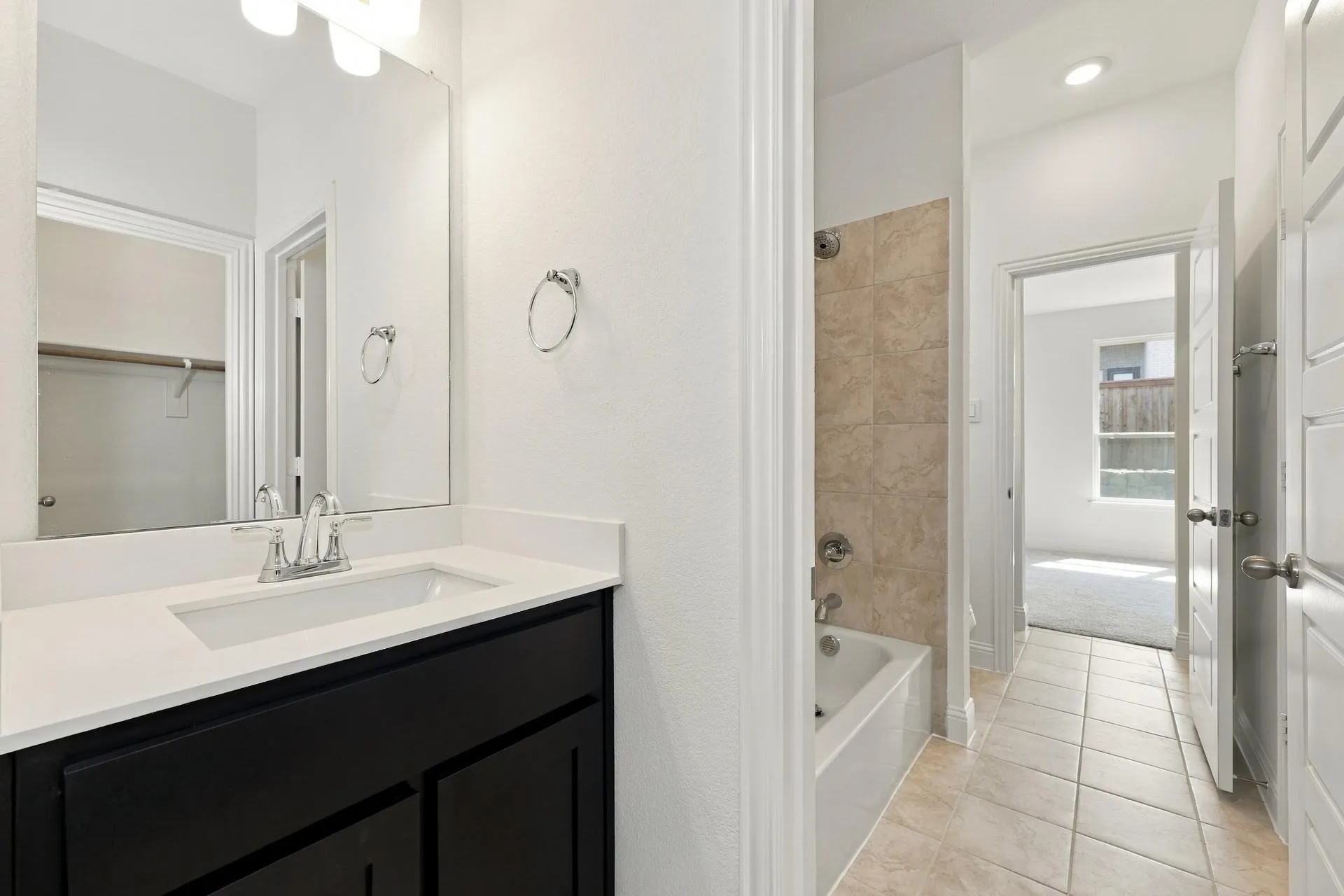 Single Family Residence For Rent in Ellis County , 752 Brozgold Avenue, Midlothian, Texas 76065, 5 Bedroom, 4 Bathroom, 3 Garage spaces, 2,912 Sqft, built in 2025, mls#21412113, Real Estate Agent in Midlothian, Homes For Rent in Ellis county, Homes For Rent in Midlothian, Realtor in Midlothian Texas, Real Estate Brokerage Independent Realty Texas, Luminita Cordes Realtor