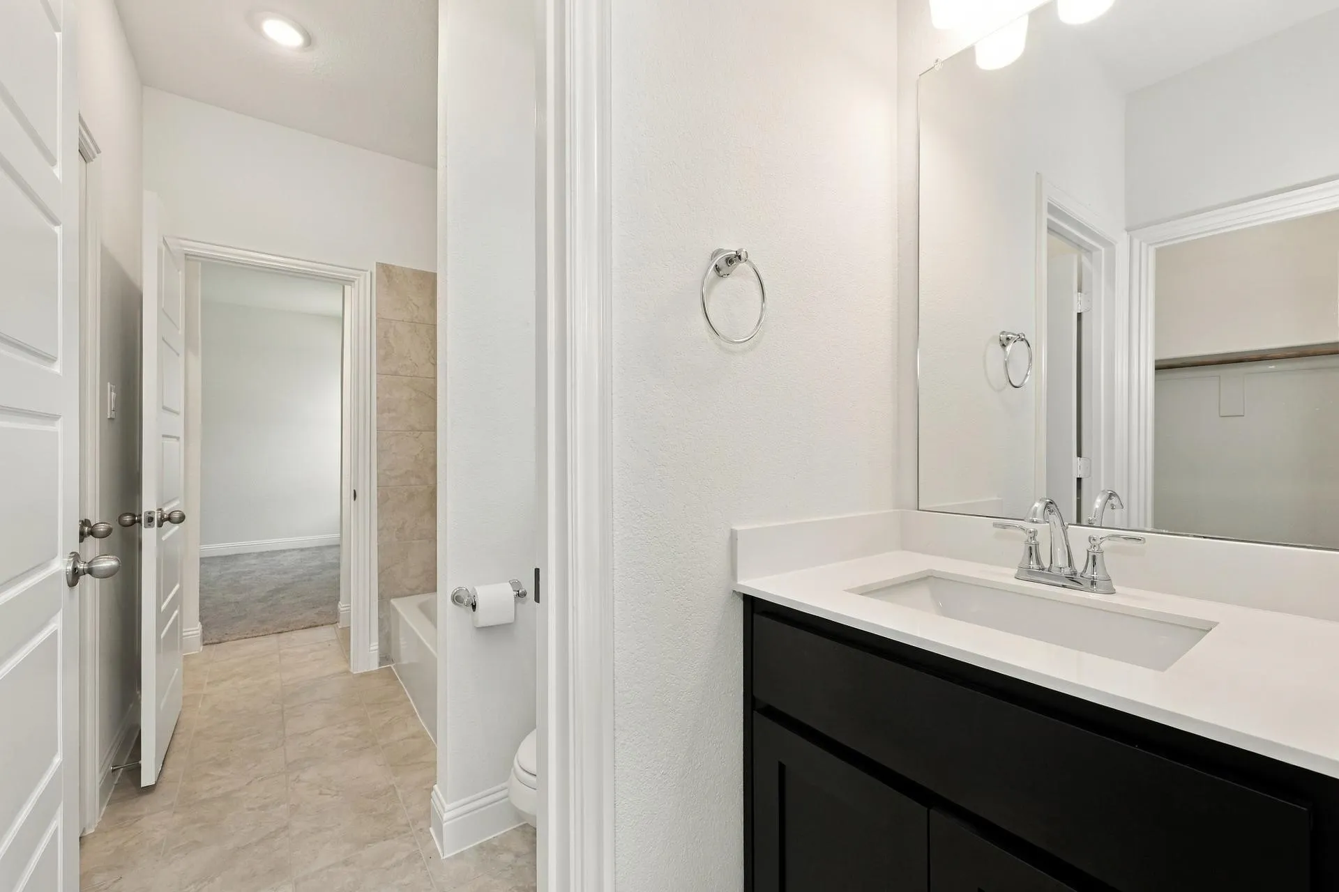 Single Family Residence For Rent in Ellis County , 752 Brozgold Avenue, Midlothian, Texas 76065, 5 Bedroom, 4 Bathroom, 3 Garage spaces, 2,912 Sqft, built in 2025, mls#21412113, Real Estate Agent in Midlothian, Homes For Rent in Ellis county, Homes For Rent in Midlothian, Realtor in Midlothian Texas, Real Estate Brokerage Independent Realty Texas, Luminita Cordes Realtor