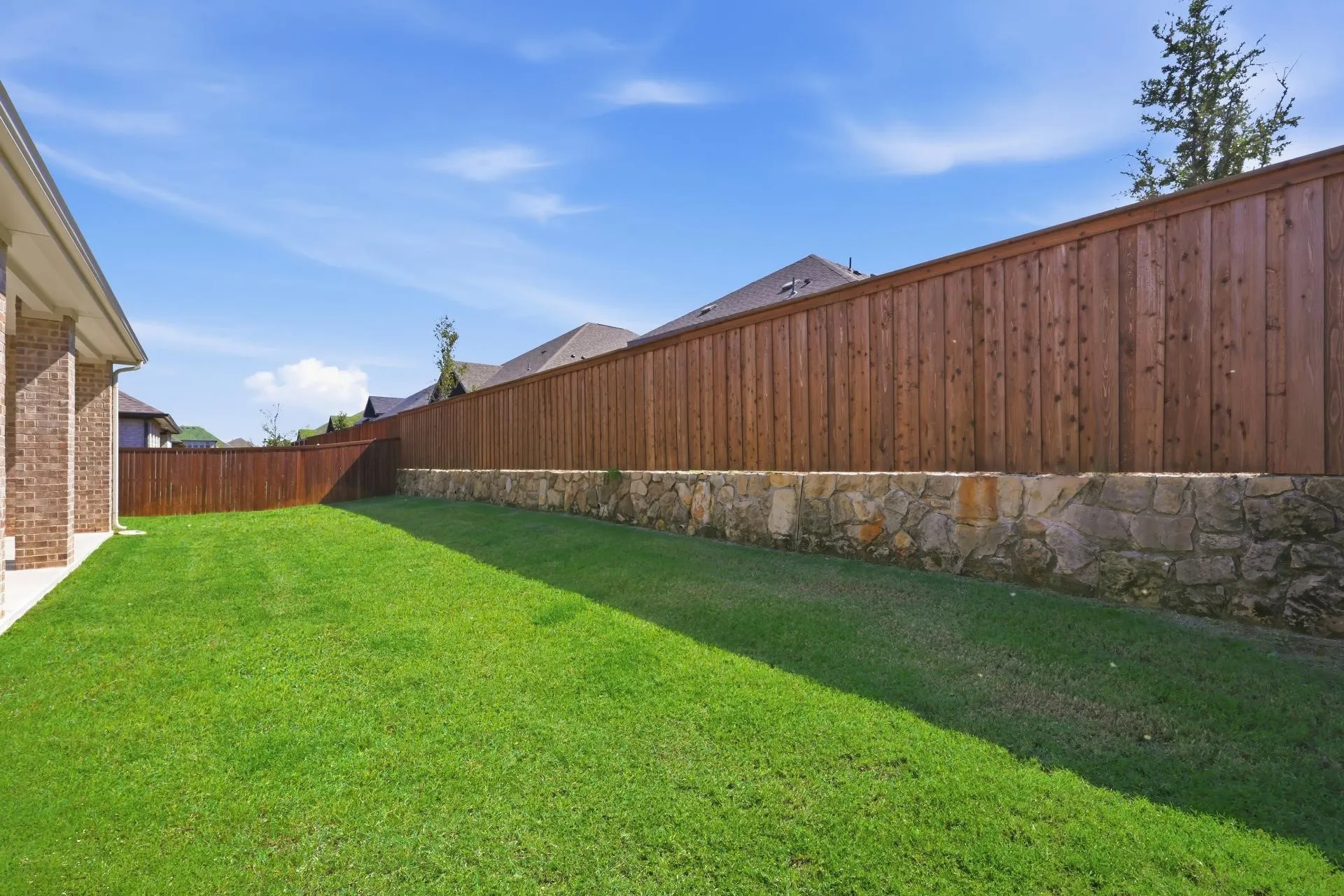 Single Family Residence For Rent in Ellis County , 752 Brozgold Avenue, Midlothian, Texas 76065, 5 Bedroom, 4 Bathroom, 3 Garage spaces, 2,912 Sqft, built in 2025, mls#21412113, Real Estate Agent in Midlothian, Homes For Rent in Ellis county, Homes For Rent in Midlothian, Realtor in Midlothian Texas, Real Estate Brokerage Independent Realty Texas, Luminita Cordes Realtor