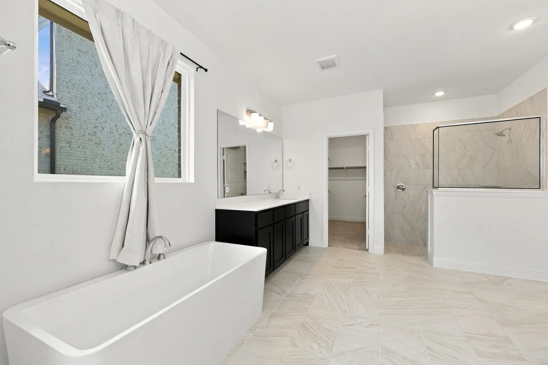 Single Family Residence For Rent in Ellis County , 752 Brozgold Avenue, Midlothian, Texas 76065, 5 Bedroom, 4 Bathroom, 3 Garage spaces, 2,912 Sqft, built in 2025, mls#21412113, Real Estate Agent in Midlothian, Homes For Rent in Ellis county, Homes For Rent in Midlothian, Realtor in Midlothian Texas, Real Estate Brokerage Independent Realty Texas, Luminita Cordes Realtor