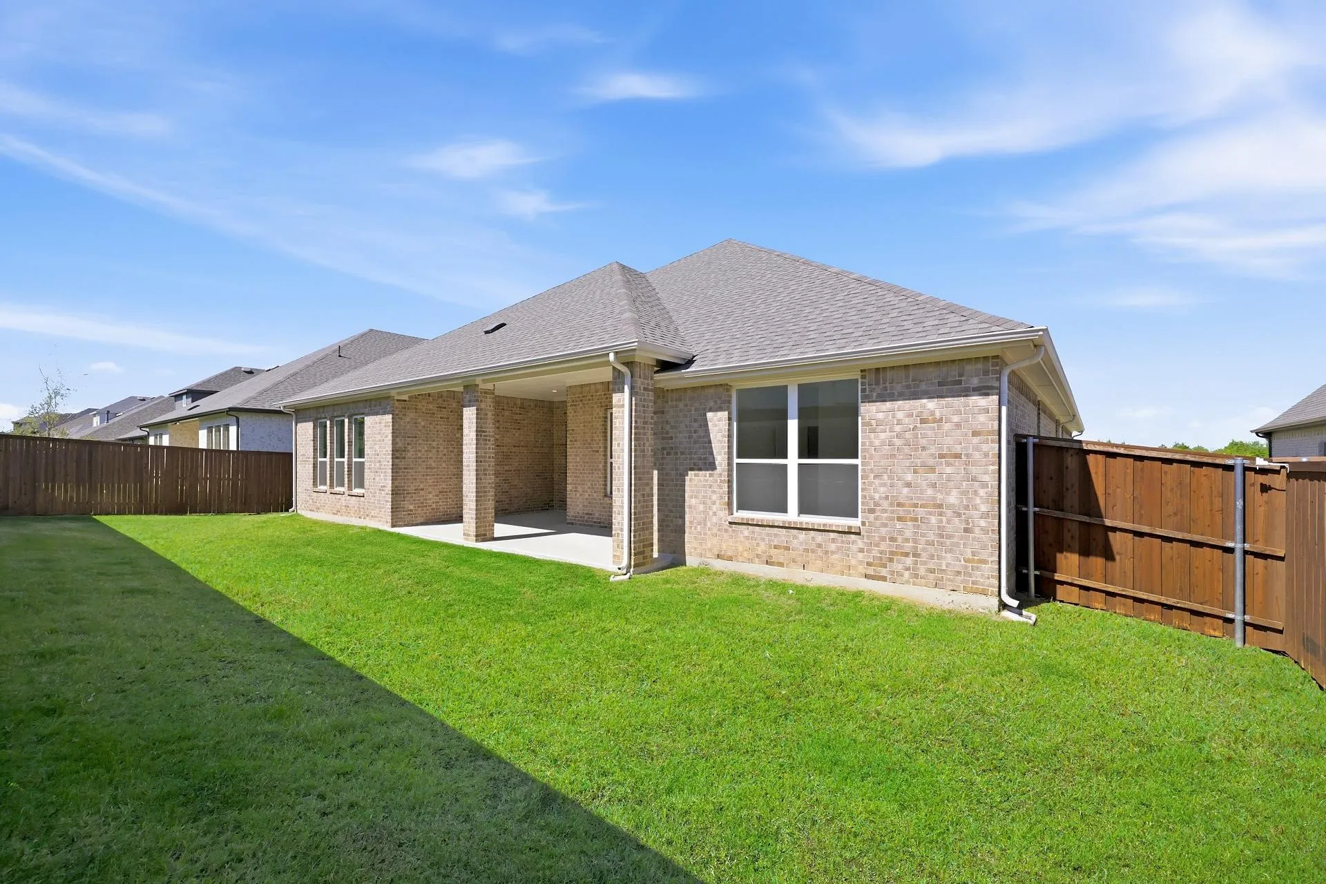 Single Family Residence For Rent in Ellis County , 752 Brozgold Avenue, Midlothian, Texas 76065, 5 Bedroom, 4 Bathroom, 3 Garage spaces, 2,912 Sqft, built in 2025, mls#21412113, Real Estate Agent in Midlothian, Homes For Rent in Ellis county, Homes For Rent in Midlothian, Realtor in Midlothian Texas, Real Estate Brokerage Independent Realty Texas, Luminita Cordes Realtor