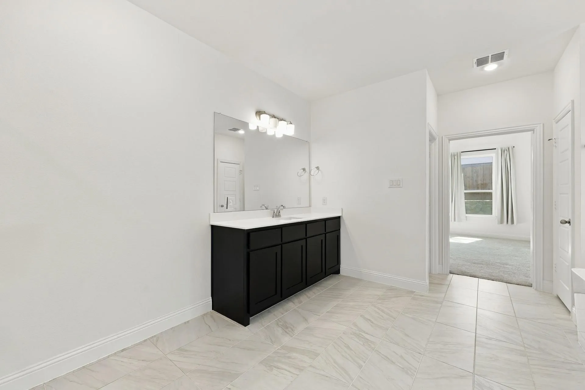Single Family Residence For Rent in Ellis County , 752 Brozgold Avenue, Midlothian, Texas 76065, 5 Bedroom, 4 Bathroom, 3 Garage spaces, 2,912 Sqft, built in 2025, mls#21412113, Real Estate Agent in Midlothian, Homes For Rent in Ellis county, Homes For Rent in Midlothian, Realtor in Midlothian Texas, Real Estate Brokerage Independent Realty Texas, Luminita Cordes Realtor