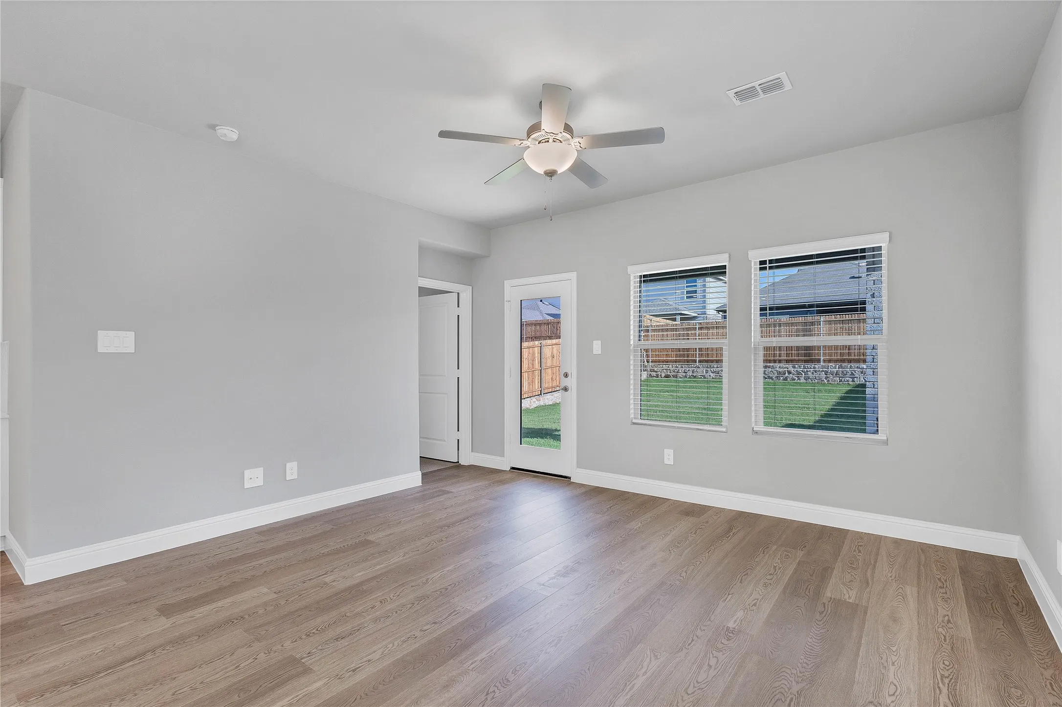 Single Family Residence For Rent in Collin County , 507 Martell Road, Mc Kinney, Texas 75069, 4 Bedroom, 3 Bathroom, 2 Garage spaces, 2,055 Sqft, built in 2025, mls#21412111, Real Estate Agent in Mc Kinney, Homes For Rent in Collin county, Homes For Rent in Mc Kinney, Realtor in Mc Kinney Texas, Real Estate Brokerage Independent Realty Texas, Luminita Cordes Realtor