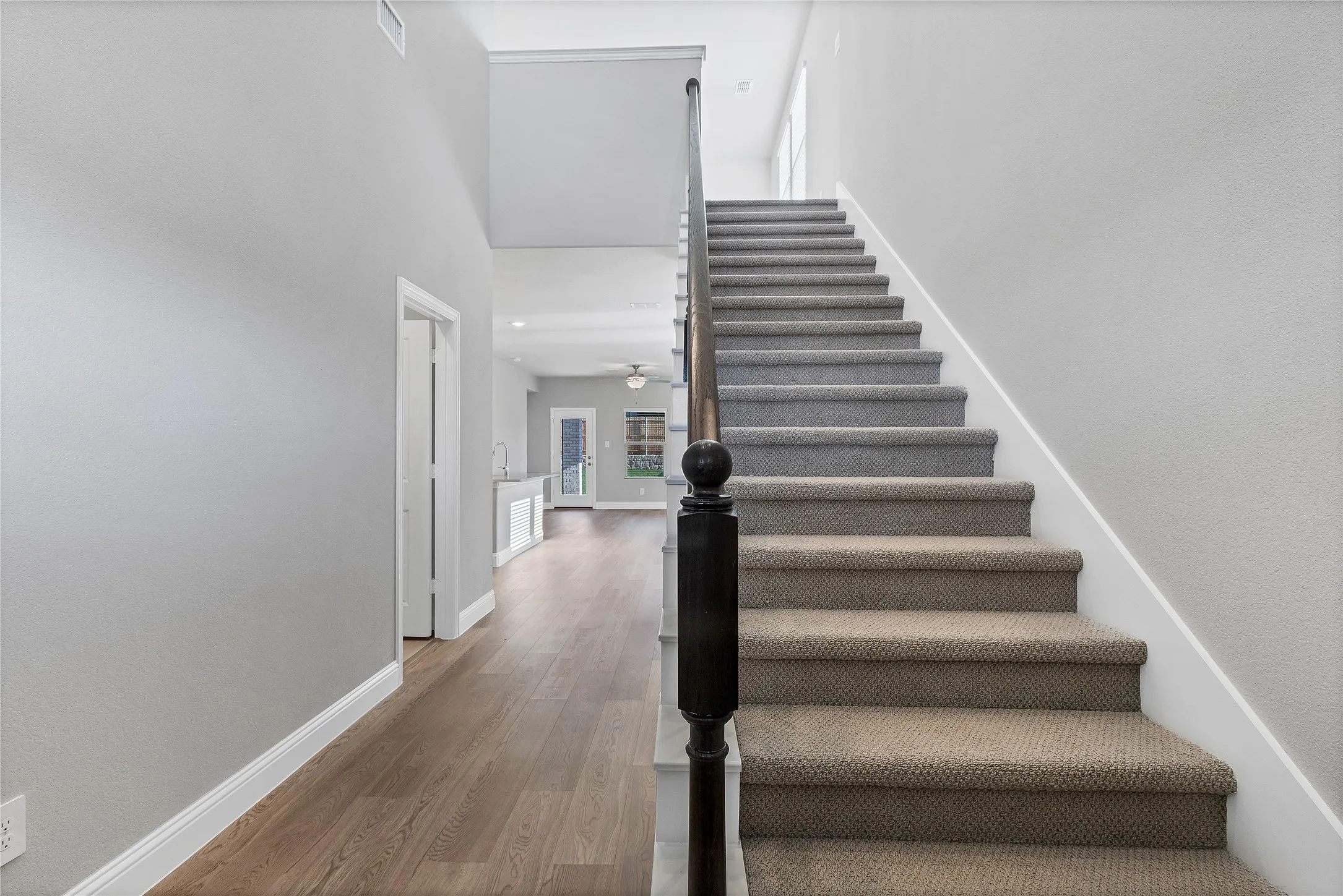 Single Family Residence For Rent in Collin County , 507 Martell Road, Mc Kinney, Texas 75069, 4 Bedroom, 3 Bathroom, 2 Garage spaces, 2,055 Sqft, built in 2025, mls#21412111, Real Estate Agent in Mc Kinney, Homes For Rent in Collin county, Homes For Rent in Mc Kinney, Realtor in Mc Kinney Texas, Real Estate Brokerage Independent Realty Texas, Luminita Cordes Realtor