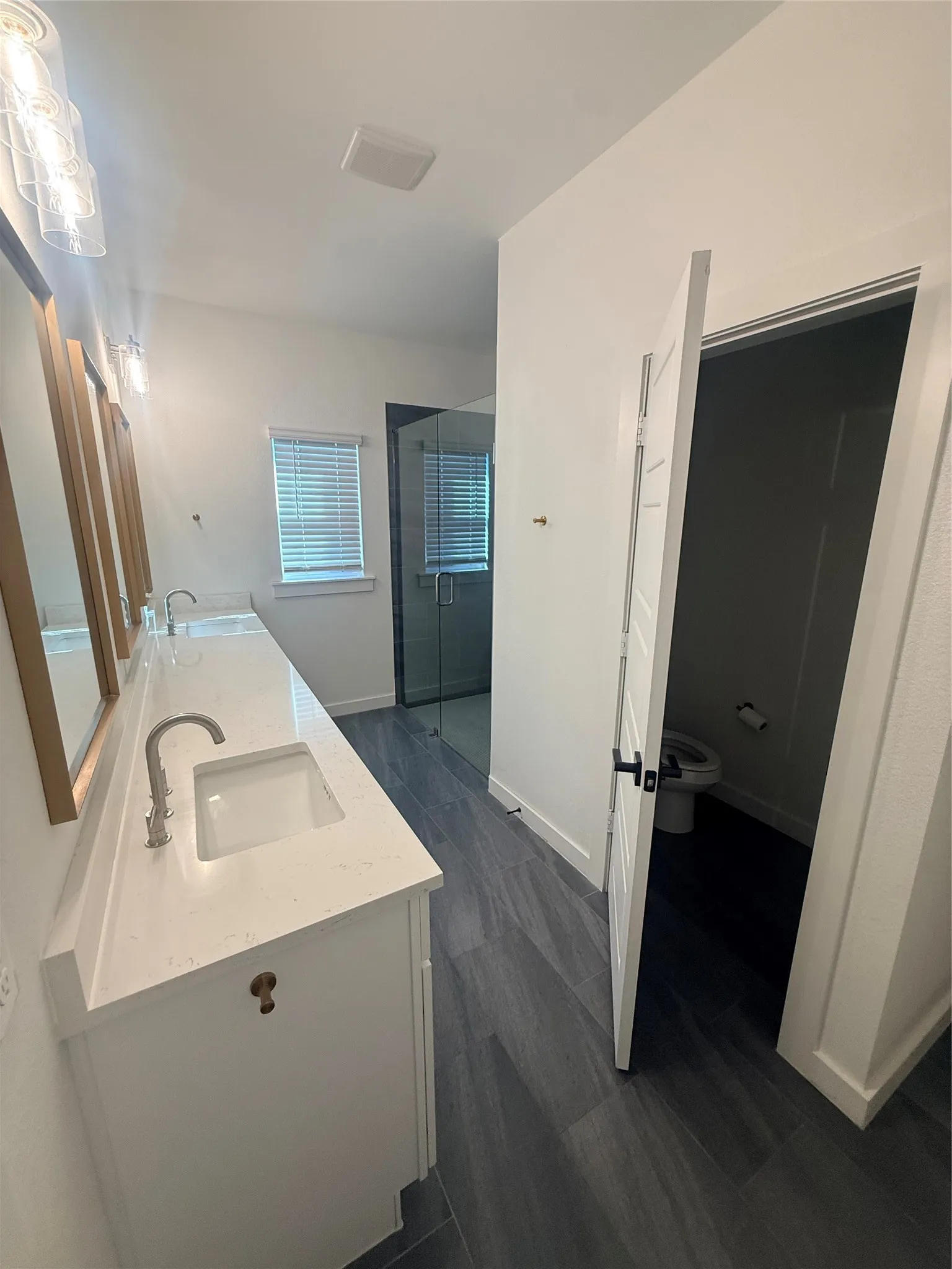 Single Family Residence For Rent in Grayson County , 309 W Cedar Street, Gunter, Texas 75058, 4 Bedroom, 3 Bathroom, 1 Garage spaces, 2,002 Sqft, built in 2023, mls#21412116, Real Estate Agent in Gunter, Homes For Rent in Grayson county, Homes For Rent in Gunter, Realtor in Gunter Texas, Real Estate Brokerage Independent Realty Texas, Luminita Cordes Realtor