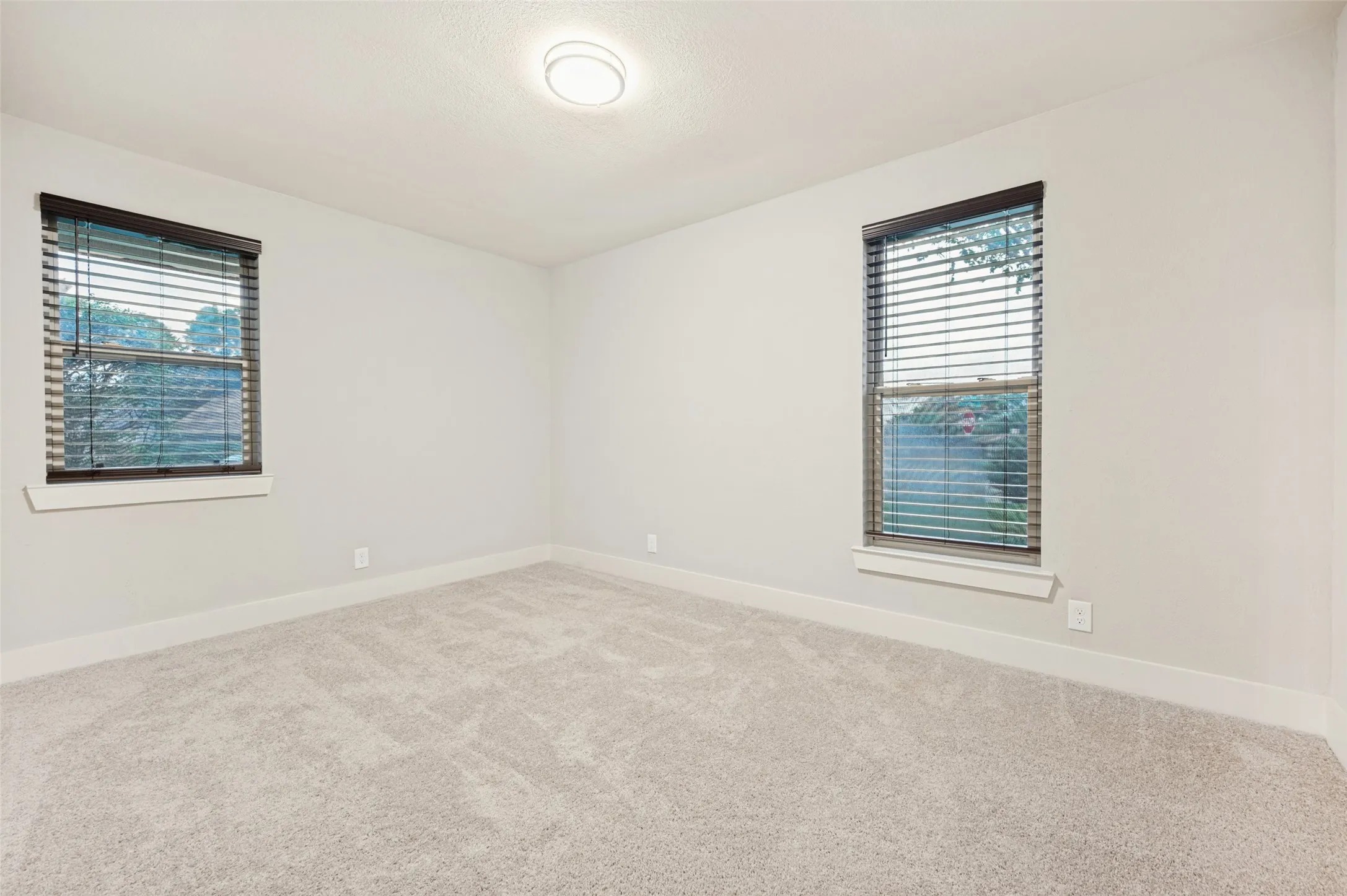 Single Family Residence For Sale in Dallas County , 3706 Windsor Street, Irving, Texas 75062, 3 Bedroom, 2 Bathroom, 2 Garage spaces, 1,879 Sqft, built in 1960, mls#21411454, Real Estate Agent in Irving, Homes For Sale in Dallas county, Homes For Sale in Irving, Realtor in Irving Texas, Real Estate Brokerage Independent Realty Texas, Luminita Cordes Realtor