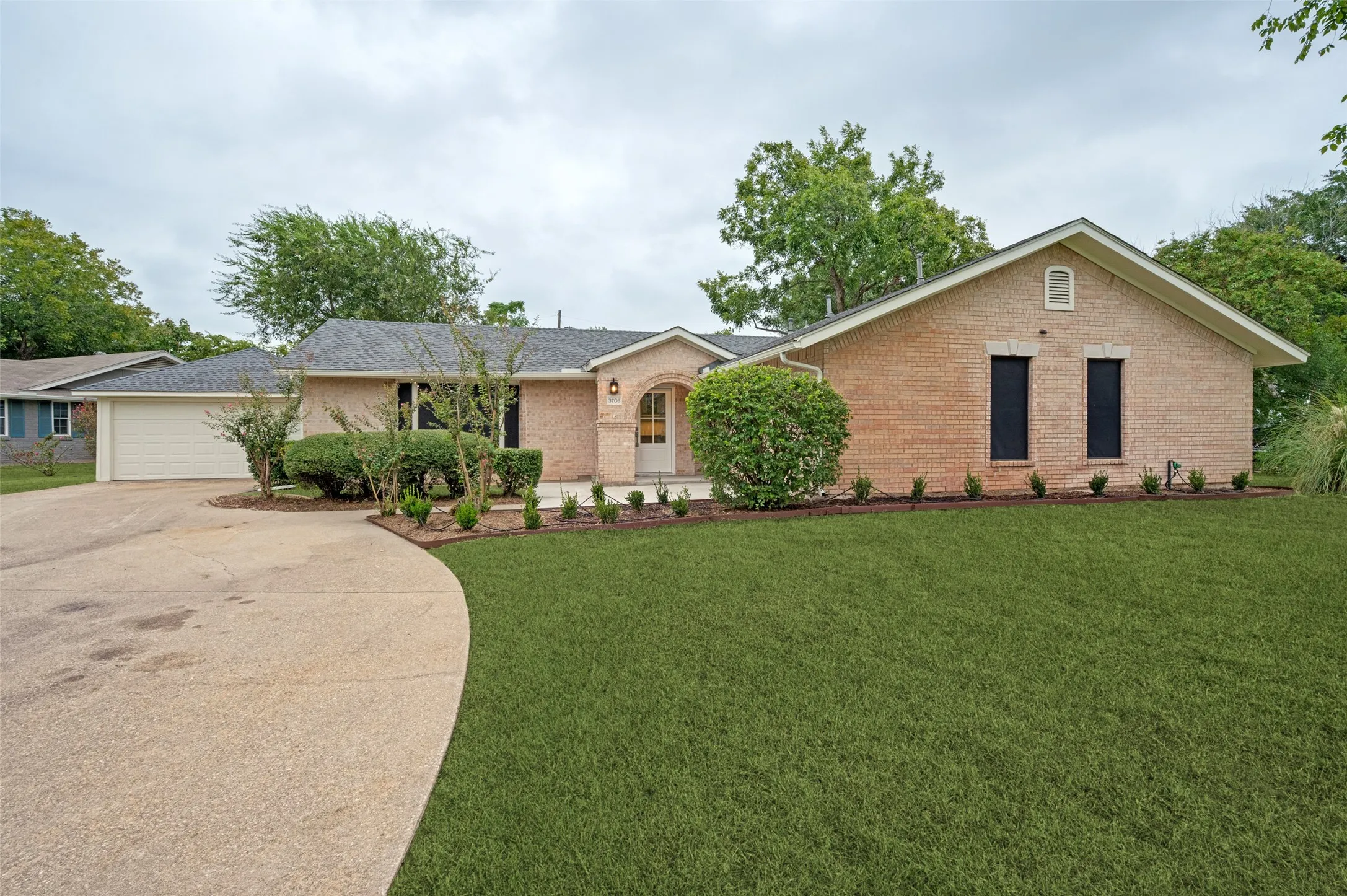 Single Family Residence For Sale