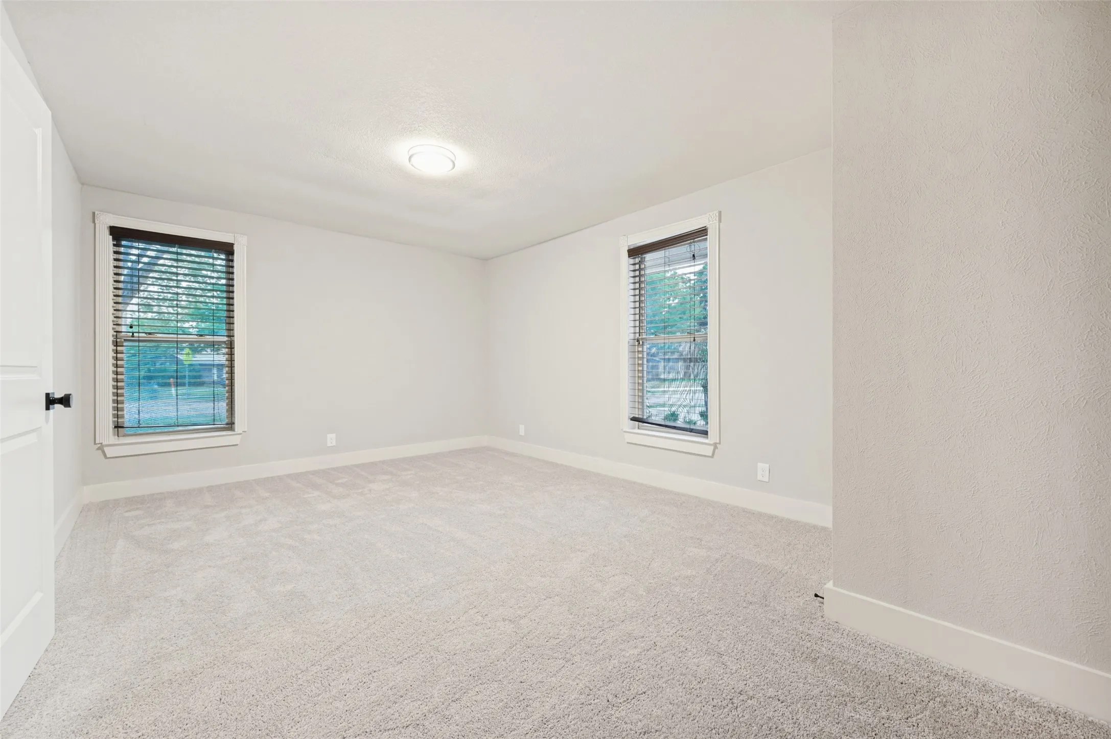 Single Family Residence For Sale in Dallas County , 3706 Windsor Street, Irving, Texas 75062, 3 Bedroom, 2 Bathroom, 2 Garage spaces, 1,879 Sqft, built in 1960, mls#21411454, Real Estate Agent in Irving, Homes For Sale in Dallas county, Homes For Sale in Irving, Realtor in Irving Texas, Real Estate Brokerage Independent Realty Texas, Luminita Cordes Realtor