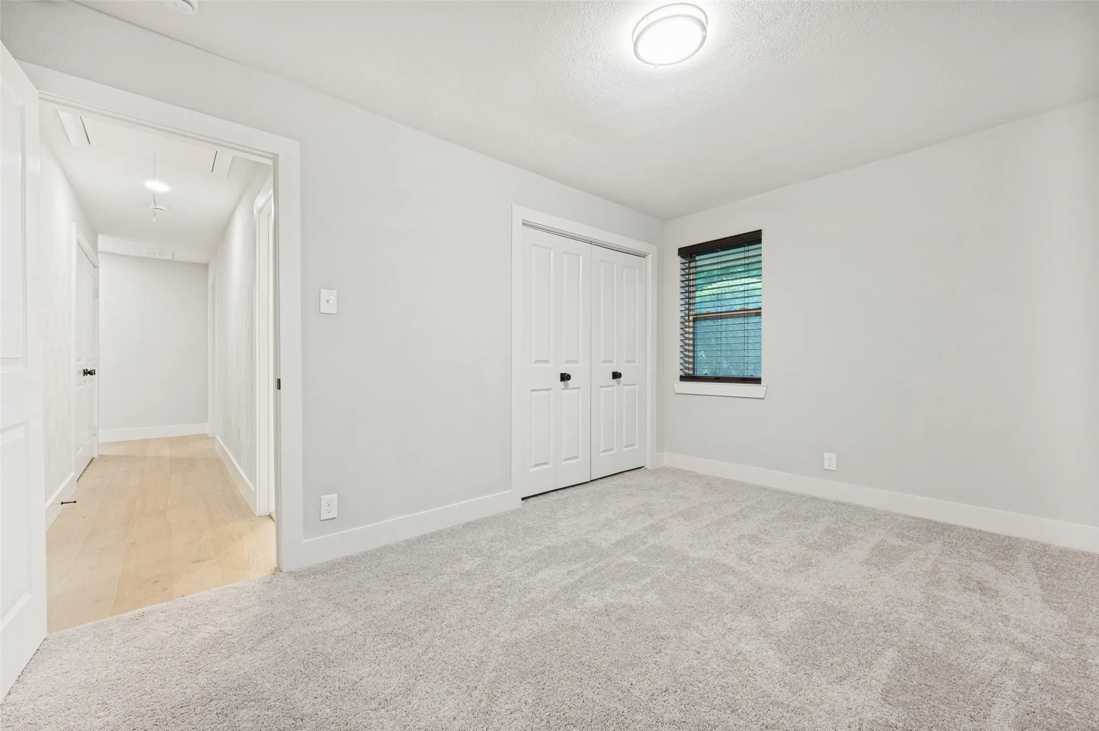 Single Family Residence For Sale in Dallas County , 3706 Windsor Street, Irving, Texas 75062, 3 Bedroom, 2 Bathroom, 2 Garage spaces, 1,879 Sqft, built in 1960, mls#21411454, Real Estate Agent in Irving, Homes For Sale in Dallas county, Homes For Sale in Irving, Realtor in Irving Texas, Real Estate Brokerage Independent Realty Texas, Luminita Cordes Realtor