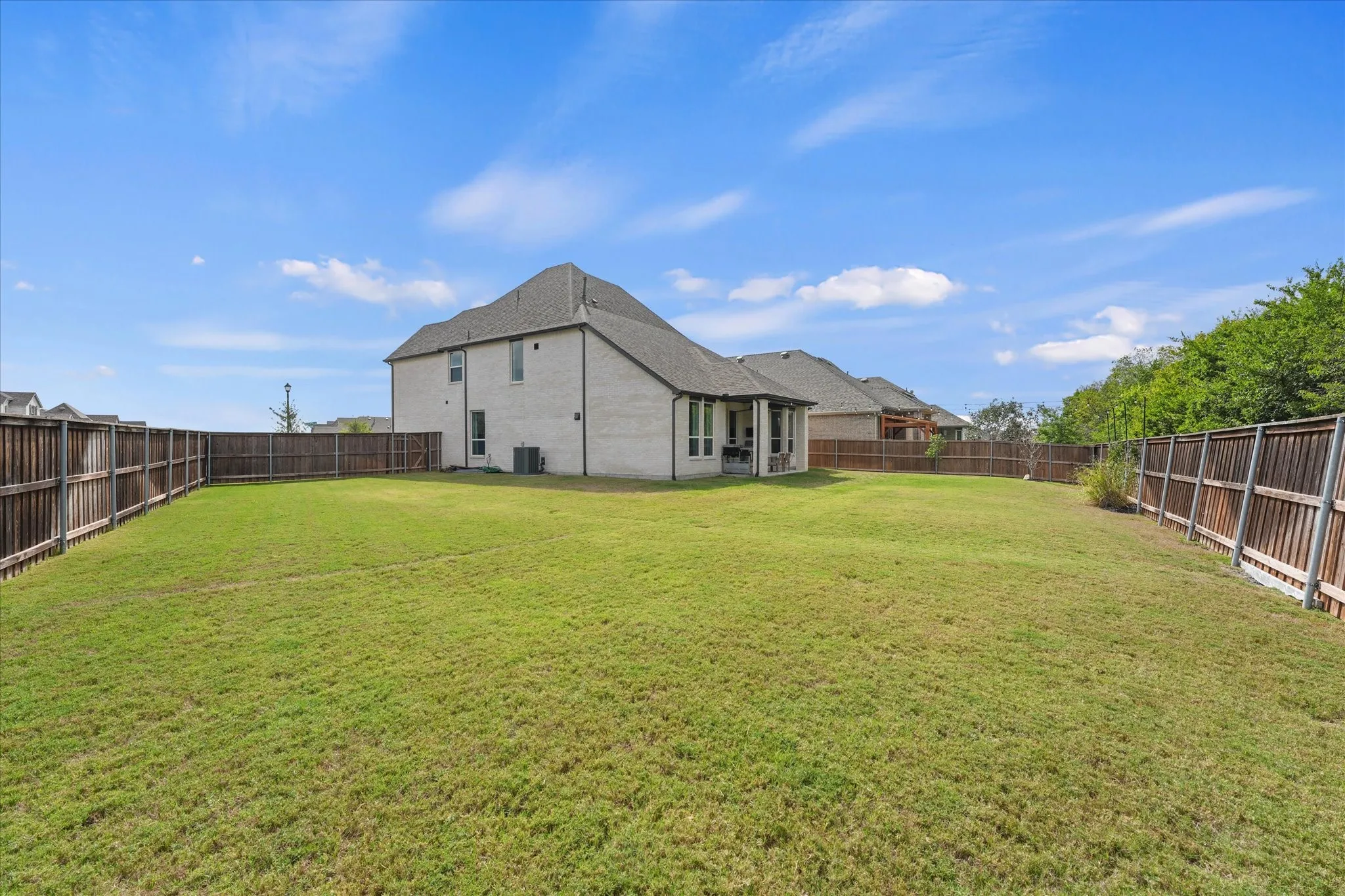Single Family Residence For Rent in Rockwall County , 1868 Moscatel Lane, Mclendon Chisholm, Texas 75032, 4 Bedroom, 3 Bathroom, 2 Garage spaces, 2,780 Sqft, built in 2022, mls#21409424, Real Estate Agent in Mclendon Chisholm, Homes For Rent in Rockwall county, Homes For Rent in Mclendon Chisholm, Realtor in Mclendon Chisholm Texas, Real Estate Brokerage Independent Realty Texas, Luminita Cordes Realtor
