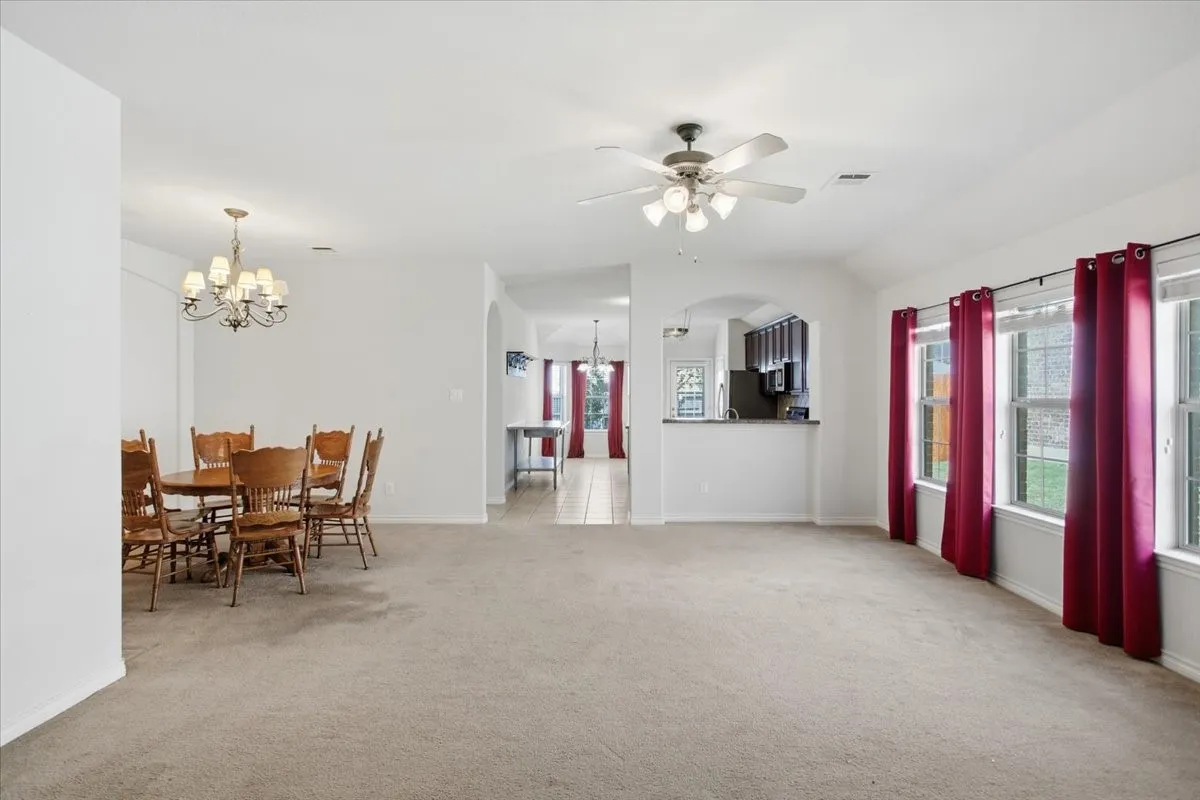 Single Family Residence For Sale in Grayson County , 1524 Hanover Lane, Van Alstyne, Texas 75495, 3 Bedroom, 2 Bathroom, 2 Garage spaces, 1,920 Sqft, built in 2005, mls#21408896, Real Estate Agent in Van Alstyne, Homes For Sale in Grayson county, Homes For Sale in Van Alstyne, Realtor in Van Alstyne Texas, Real Estate Brokerage Independent Realty Texas, Luminita Cordes Realtor