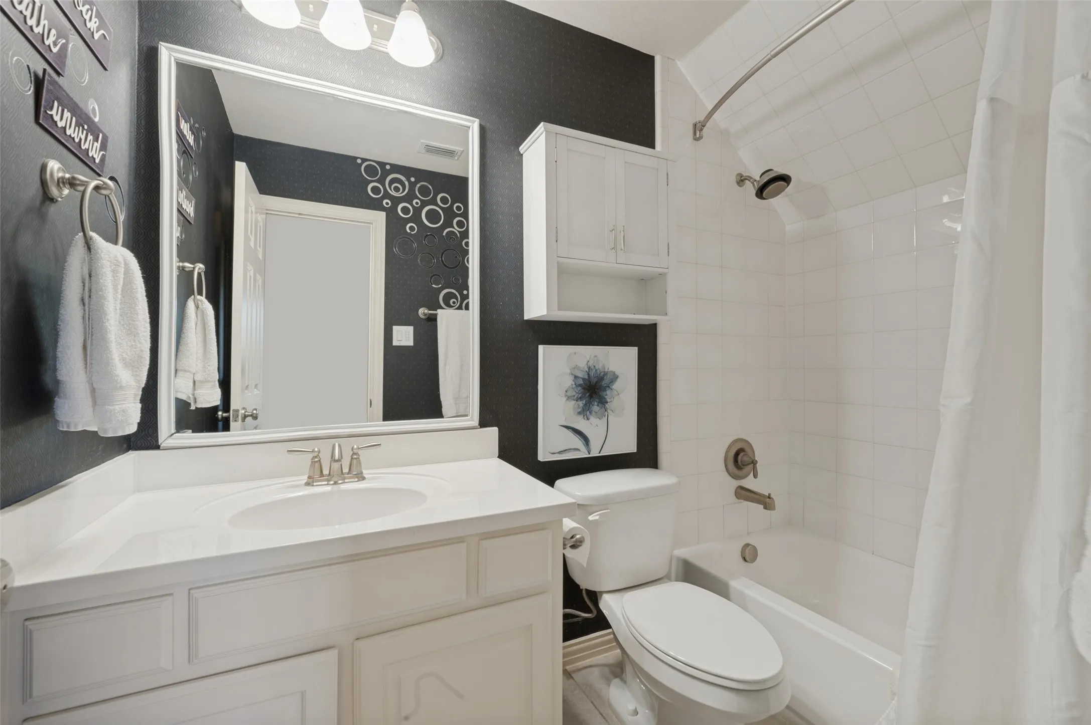 Upstairs secondary bedroom with private ensuite.