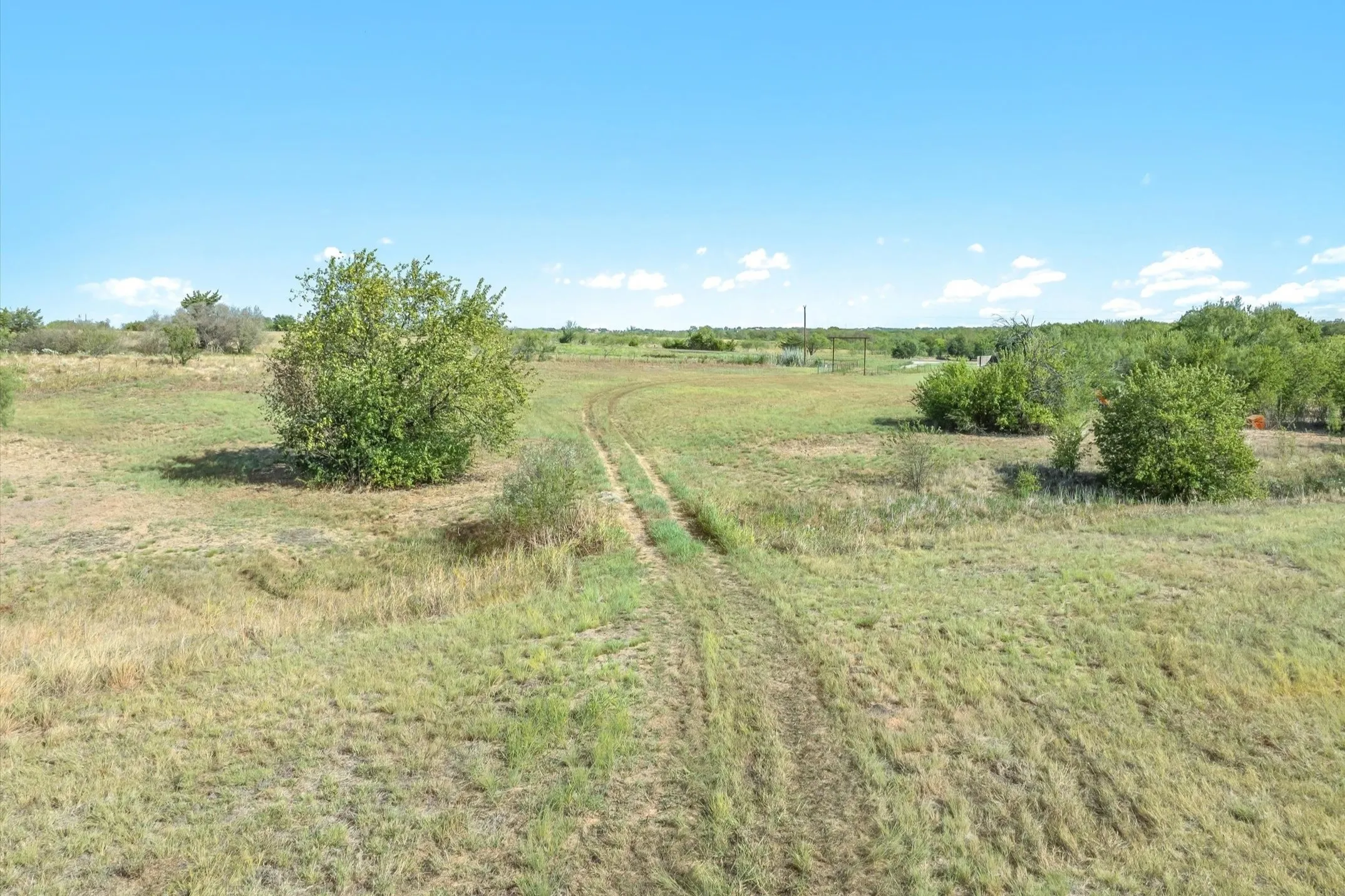 Unimproved Land For Sale in Ellis County , 3765 Fm 85, Ennis, Texas 75119, 0, 0, Garage spaces, 0 Sqft, built in 2014, mls#21389053, Real Estate Agent in Ennis, Homes For Sale in Ellis county, Homes For Sale in Ennis, Realtor in Ennis Texas, Real Estate Brokerage Independent Realty Texas, Luminita Cordes Realtor