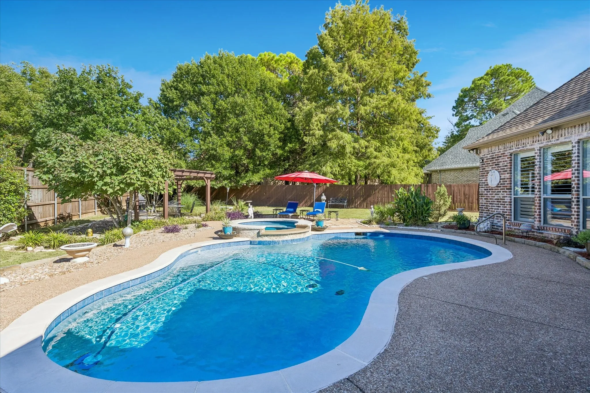 Single Family Residence For Sale in Tarrant County , 1417 Kaitlyn Lane, Keller, Texas 76248, 4 Bedroom, 4 Bathroom, 3 Garage spaces, 4,383 Sqft, built in 2000, mls#21399748, Real Estate Agent in Keller, Homes For Sale in Tarrant county, Homes For Sale in Keller, Realtor in Keller Texas, Real Estate Brokerage Independent Realty Texas, Luminita Cordes Realtor
