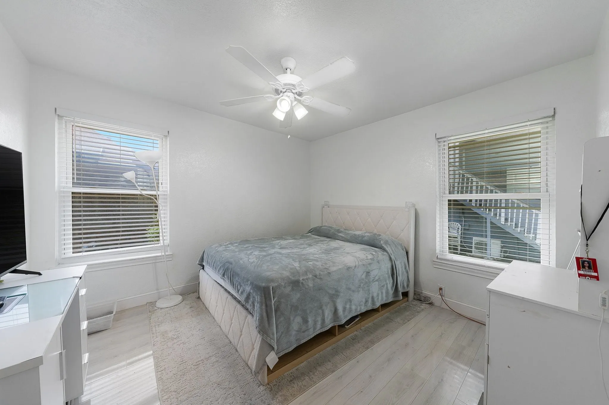 Single Family Residence For Sale in Dallas County , 2546 Havenhurst Street, Farmers Branch, Texas 75234, 3 Bedroom, 2 Bathroom, Garage spaces, 1,536 Sqft, built in 1955, mls#21412103, Real Estate Agent in Farmers Branch, Homes For Sale in Dallas county, Homes For Sale in Farmers Branch, Realtor in Farmers Branch Texas, Real Estate Brokerage Independent Realty Texas, Luminita Cordes Realtor