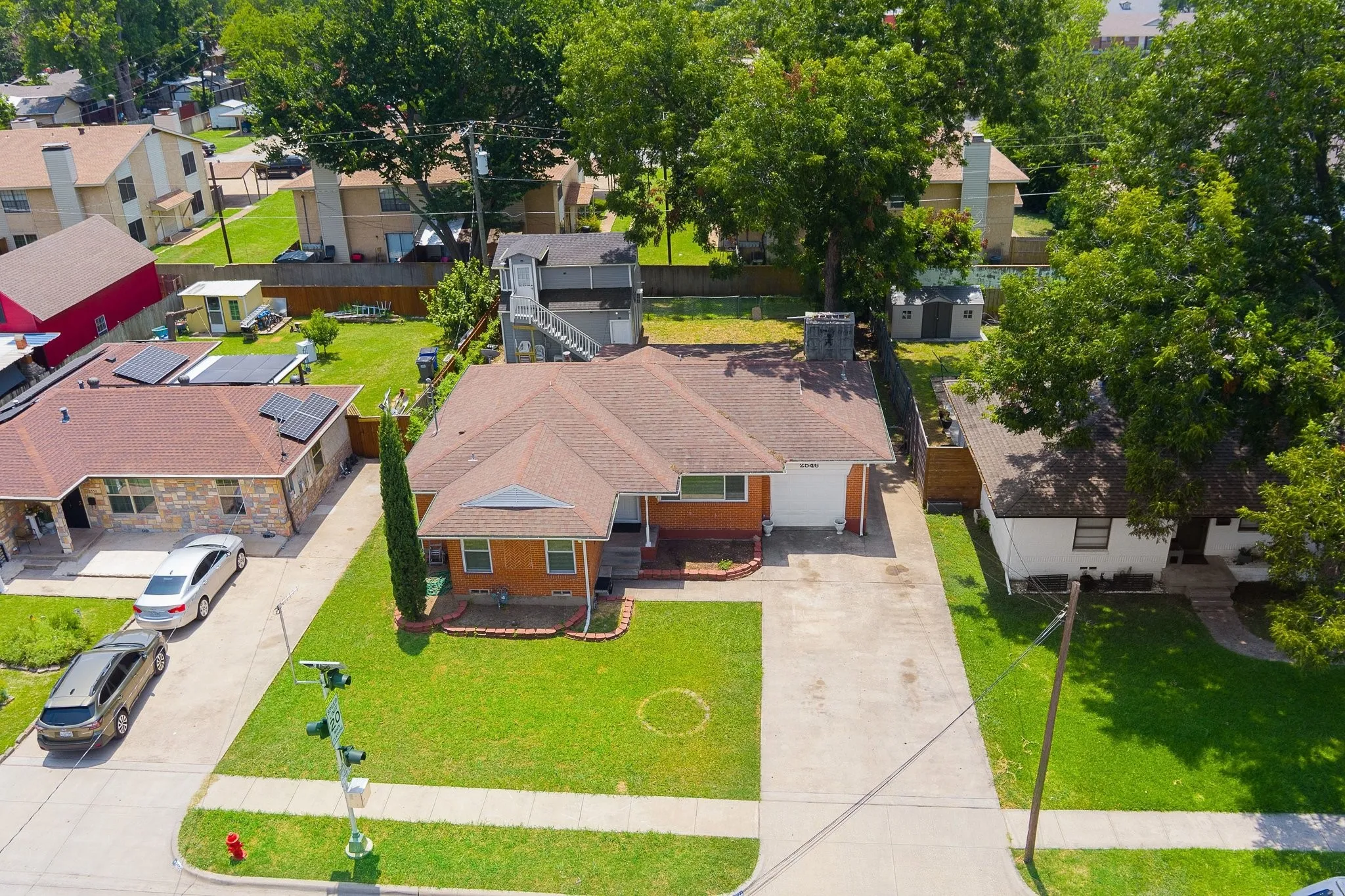 Single Family Residence For Sale in Dallas County , 2546 Havenhurst Street, Farmers Branch, Texas 75234, 3 Bedroom, 2 Bathroom, Garage spaces, 1,536 Sqft, built in 1955, mls#21412103, Real Estate Agent in Farmers Branch, Homes For Sale in Dallas county, Homes For Sale in Farmers Branch, Realtor in Farmers Branch Texas, Real Estate Brokerage Independent Realty Texas, Luminita Cordes Realtor