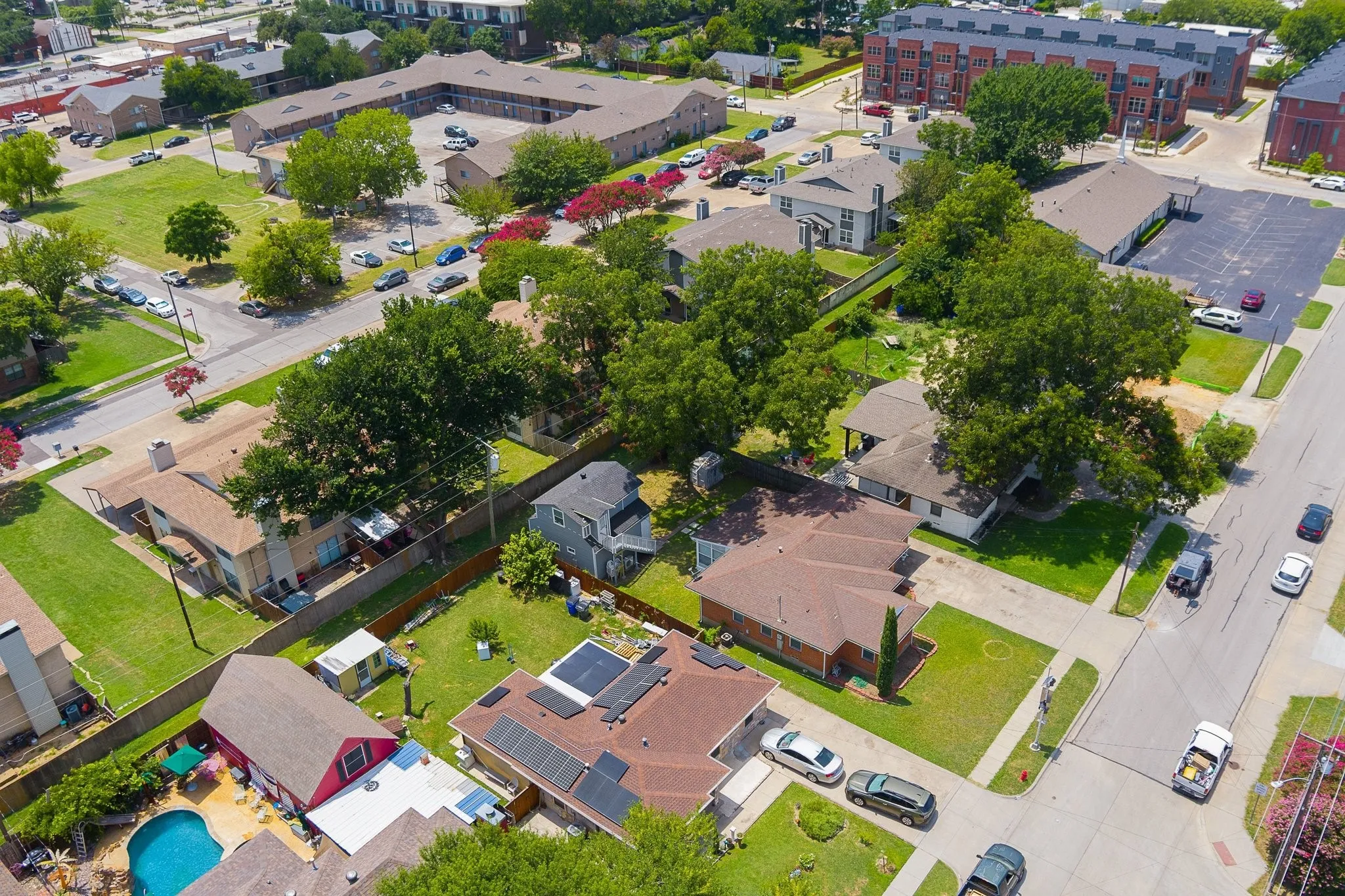 Single Family Residence For Sale in Dallas County , 2546 Havenhurst Street, Farmers Branch, Texas 75234, 3 Bedroom, 2 Bathroom, Garage spaces, 1,536 Sqft, built in 1955, mls#21412103, Real Estate Agent in Farmers Branch, Homes For Sale in Dallas county, Homes For Sale in Farmers Branch, Realtor in Farmers Branch Texas, Real Estate Brokerage Independent Realty Texas, Luminita Cordes Realtor