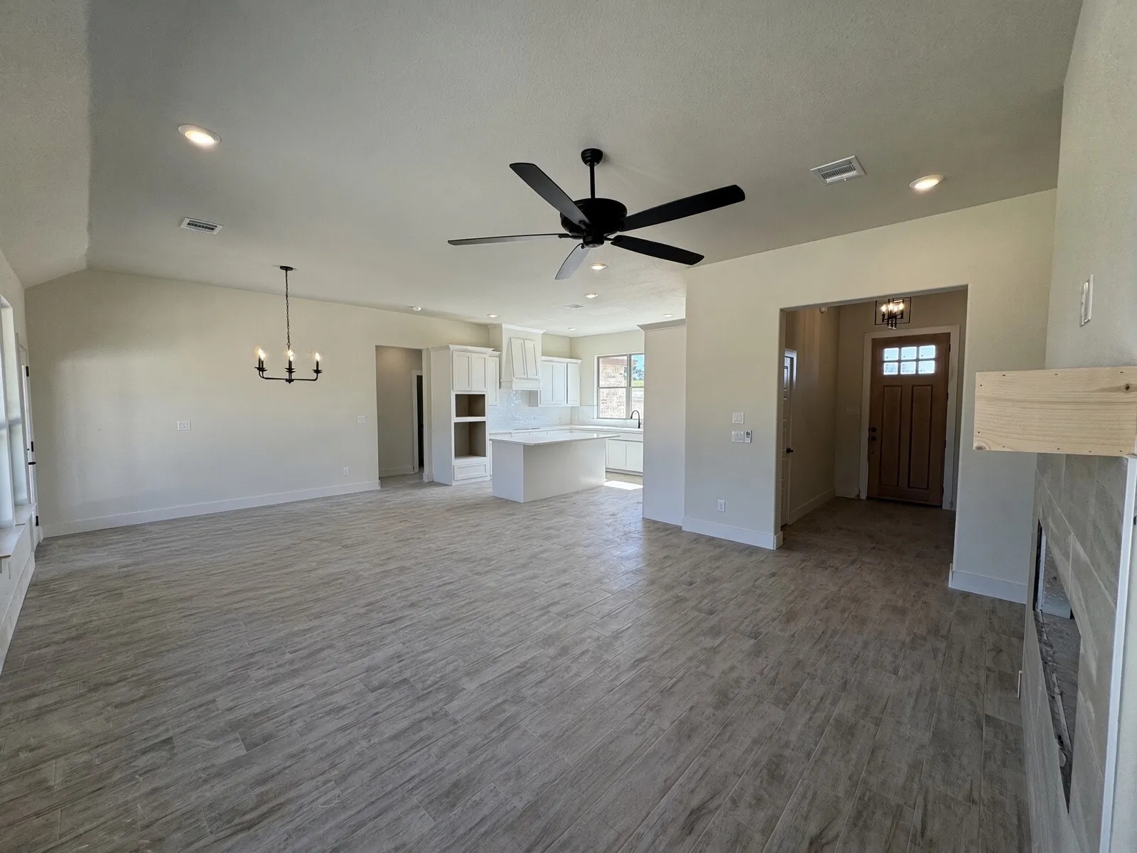 Single Family Residence For Sale in Parker County , 1094 Colt Road, Springtown, Texas 76082, 4 Bedroom, 2 Bathroom, 2 Garage spaces, 1,890 Sqft, built in 2026, mls#21412133, Real Estate Agent in Springtown, Homes For Sale in Parker county, Homes For Sale in Springtown, Realtor in Springtown Texas, Real Estate Brokerage Independent Realty Texas, Luminita Cordes Realtor
