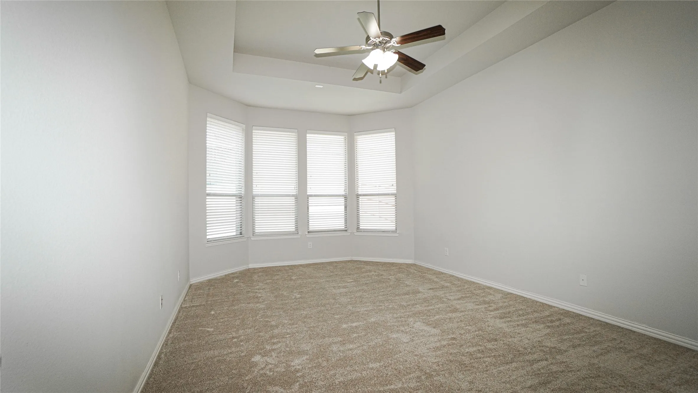 Single Family Residence For Rent in Rockwall County , 790 York Drive, Rockwall, Texas 75087, 4 Bedroom, 4 Bathroom, 2 Garage spaces, 3,497 Sqft, built in 2014, mls#21412117, Real Estate Agent in Rockwall, Homes For Rent in Rockwall county, Homes For Rent in Rockwall, Realtor in Rockwall Texas, Real Estate Brokerage Independent Realty Texas, Luminita Cordes Realtor