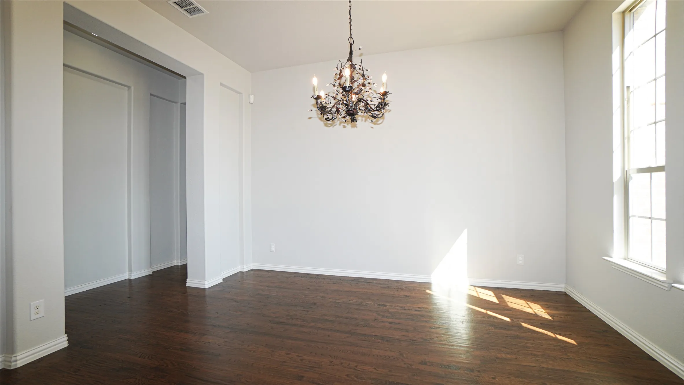 Single Family Residence For Rent in Rockwall County , 790 York Drive, Rockwall, Texas 75087, 4 Bedroom, 4 Bathroom, 2 Garage spaces, 3,497 Sqft, built in 2014, mls#21412117, Real Estate Agent in Rockwall, Homes For Rent in Rockwall county, Homes For Rent in Rockwall, Realtor in Rockwall Texas, Real Estate Brokerage Independent Realty Texas, Luminita Cordes Realtor
