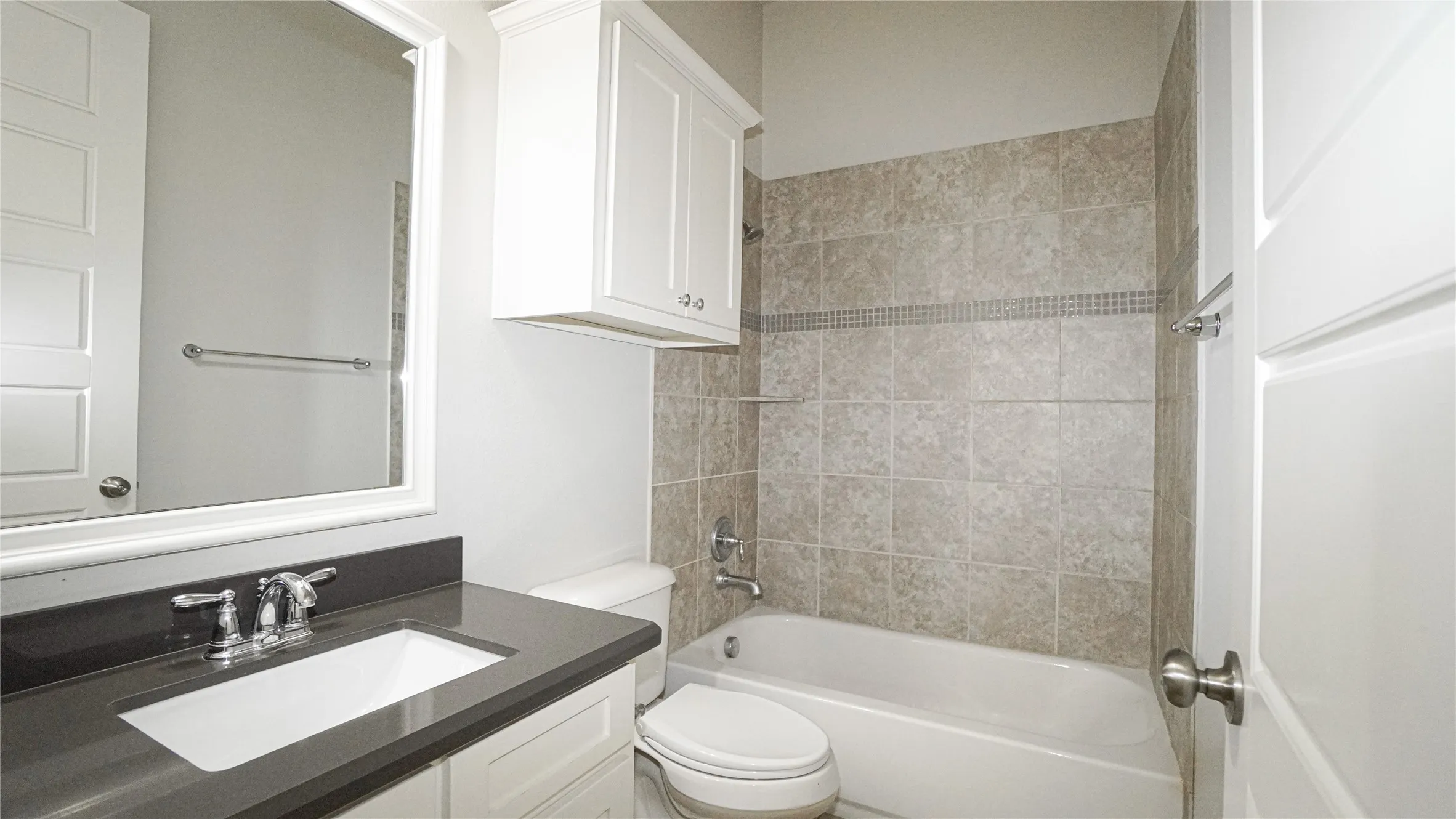 Single Family Residence For Rent in Rockwall County , 790 York Drive, Rockwall, Texas 75087, 4 Bedroom, 4 Bathroom, 2 Garage spaces, 3,497 Sqft, built in 2014, mls#21412117, Real Estate Agent in Rockwall, Homes For Rent in Rockwall county, Homes For Rent in Rockwall, Realtor in Rockwall Texas, Real Estate Brokerage Independent Realty Texas, Luminita Cordes Realtor