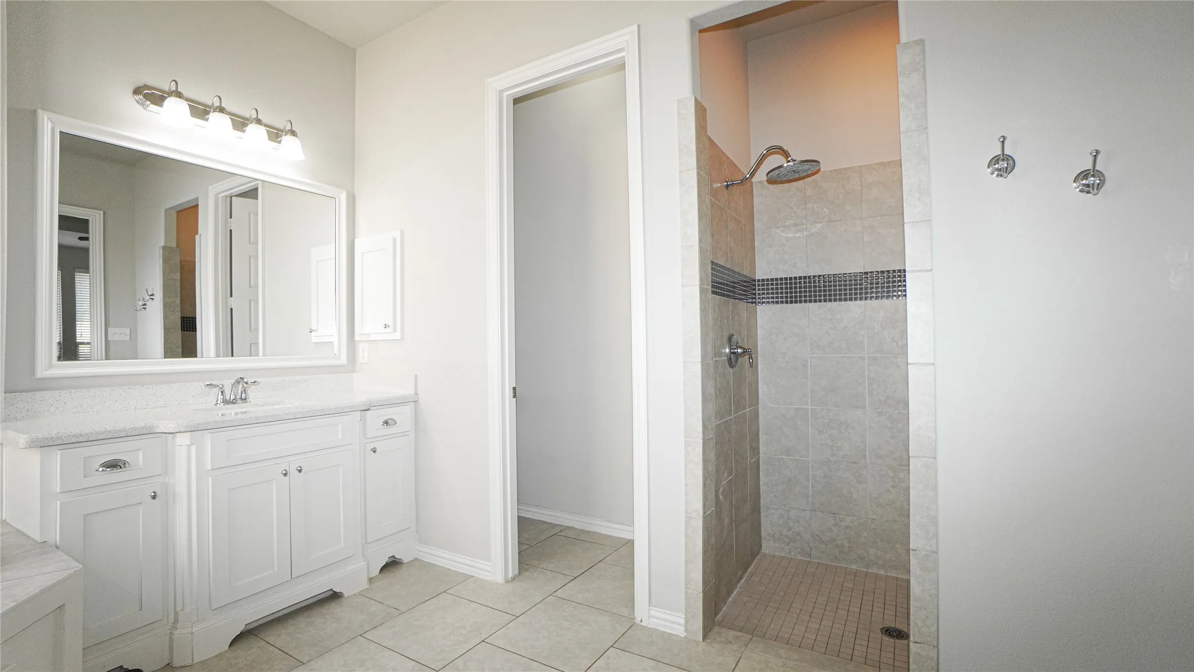 Single Family Residence For Rent in Rockwall County , 790 York Drive, Rockwall, Texas 75087, 4 Bedroom, 4 Bathroom, 2 Garage spaces, 3,497 Sqft, built in 2014, mls#21412117, Real Estate Agent in Rockwall, Homes For Rent in Rockwall county, Homes For Rent in Rockwall, Realtor in Rockwall Texas, Real Estate Brokerage Independent Realty Texas, Luminita Cordes Realtor
