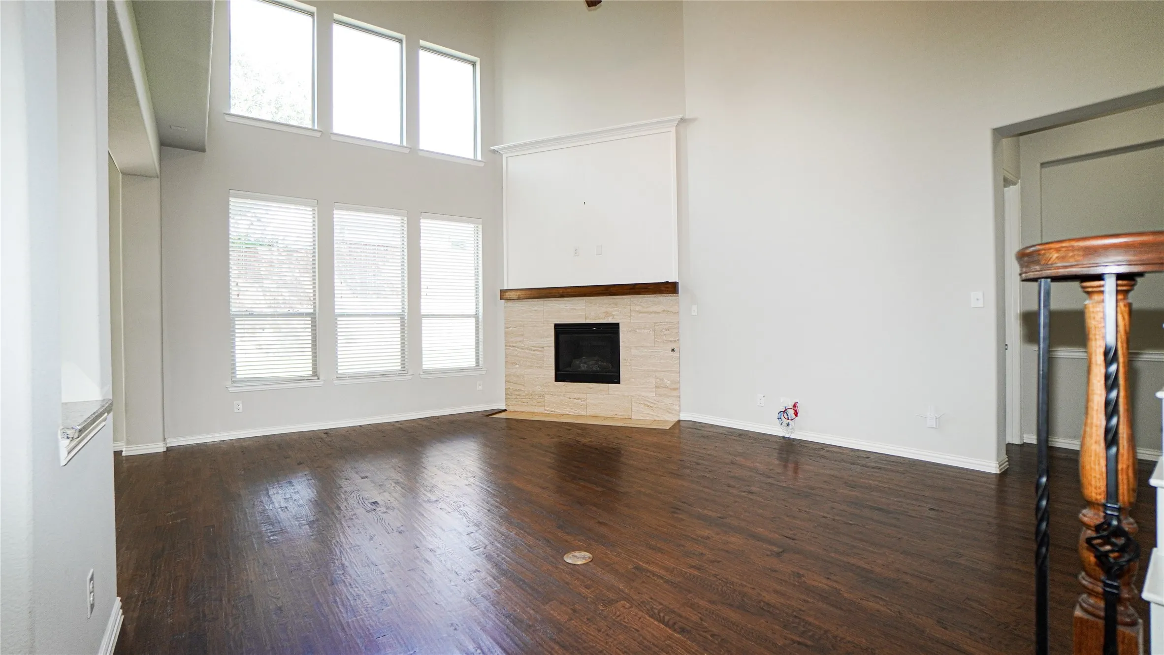 Single Family Residence For Rent in Rockwall County , 790 York Drive, Rockwall, Texas 75087, 4 Bedroom, 4 Bathroom, 2 Garage spaces, 3,497 Sqft, built in 2014, mls#21412117, Real Estate Agent in Rockwall, Homes For Rent in Rockwall county, Homes For Rent in Rockwall, Realtor in Rockwall Texas, Real Estate Brokerage Independent Realty Texas, Luminita Cordes Realtor