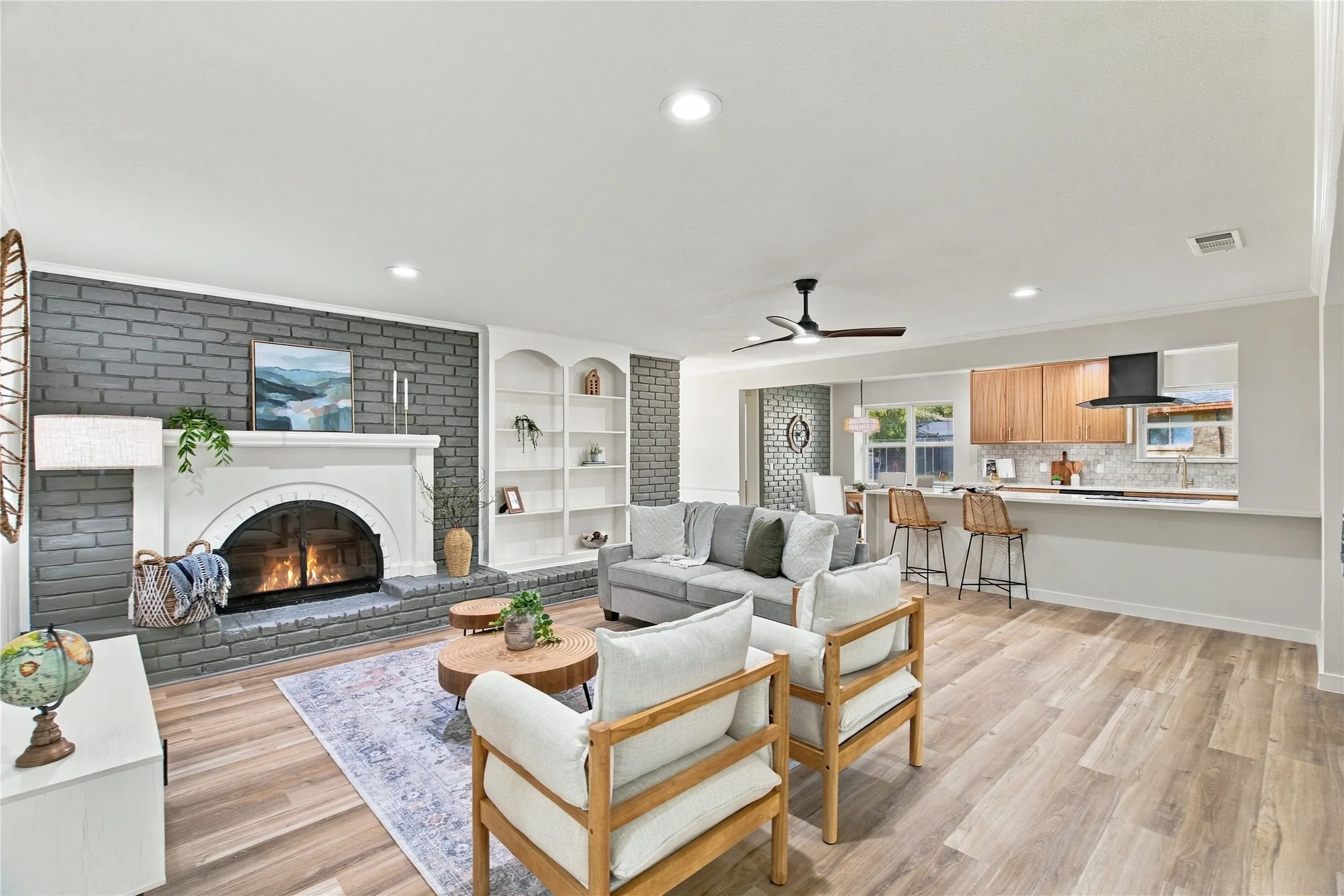 Single Family Residence For Sale in Collin County , 2612 Briarcove Drive, Plano, Texas 75074, 4 Bedroom, 3 Bathroom, 2 Garage spaces, 2,742 Sqft, built in 1968, mls#21410111, Real Estate Agent in Plano, Homes For Sale in Collin county, Homes For Sale in Plano, Realtor in Plano Texas, Real Estate Brokerage Independent Realty Texas, Luminita Cordes Realtor