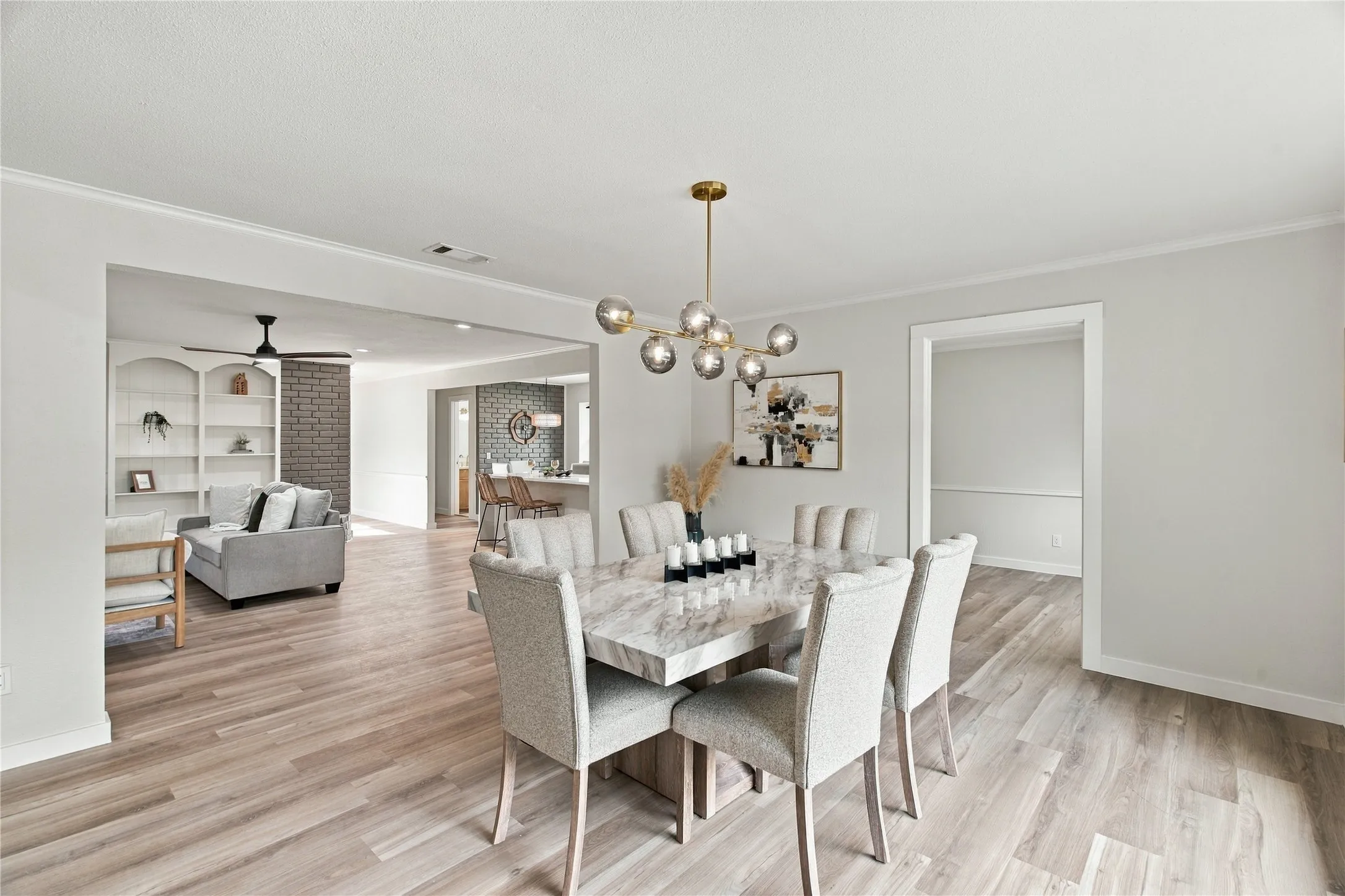 Single Family Residence For Sale in Collin County , 2612 Briarcove Drive, Plano, Texas 75074, 4 Bedroom, 3 Bathroom, 2 Garage spaces, 2,742 Sqft, built in 1968, mls#21410111, Real Estate Agent in Plano, Homes For Sale in Collin county, Homes For Sale in Plano, Realtor in Plano Texas, Real Estate Brokerage Independent Realty Texas, Luminita Cordes Realtor