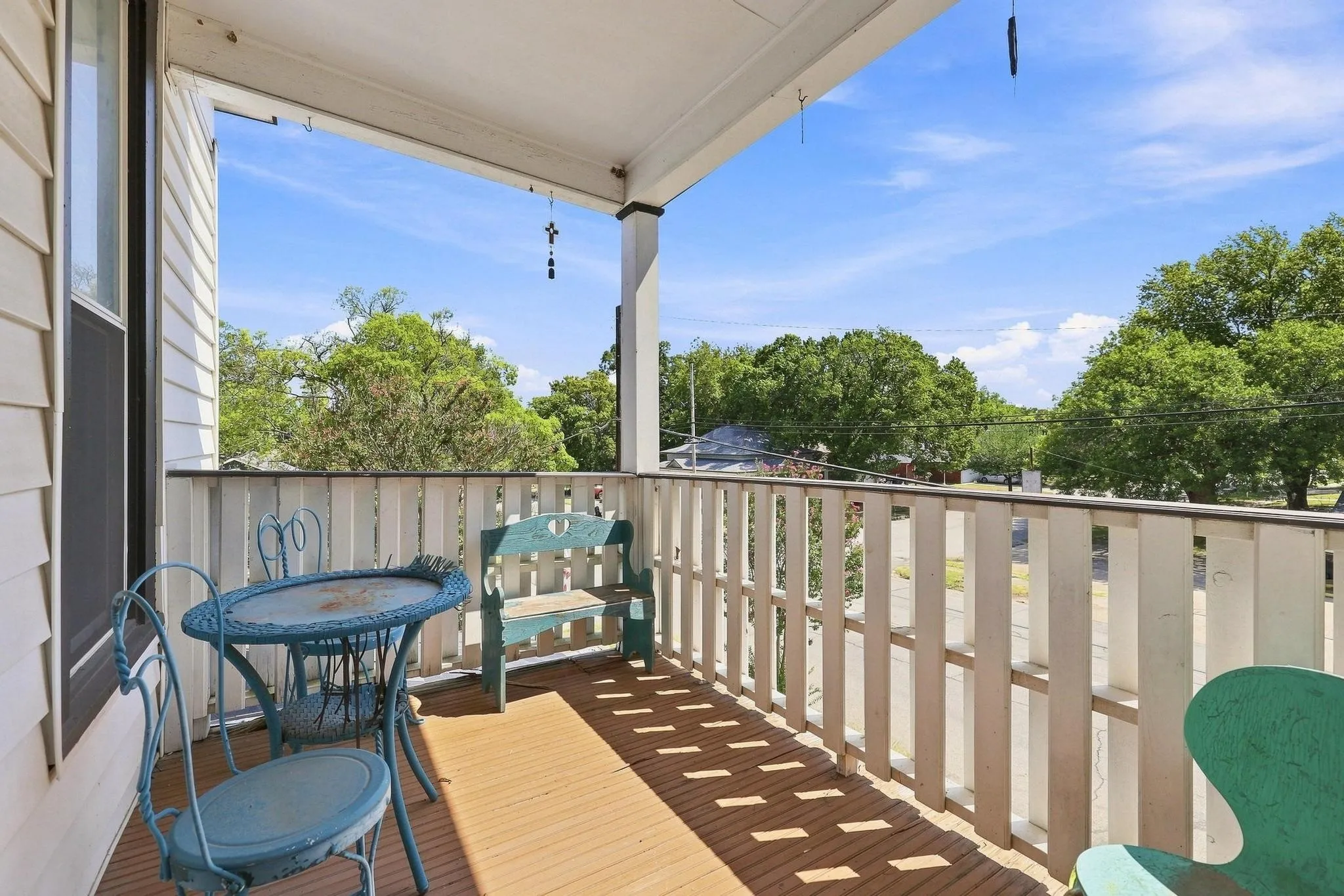 Single Family Residence For Sale in Grayson County , 600 W Munson Street, Denison, Texas 75020, 6 Bedroom, 4 Bathroom, Garage spaces, 2,745 Sqft, built in 1900, mls#21412146, Real Estate Agent in Denison, Homes For Sale in Grayson county, Homes For Sale in Denison, Realtor in Denison Texas, Real Estate Brokerage Independent Realty Texas, Luminita Cordes Realtor