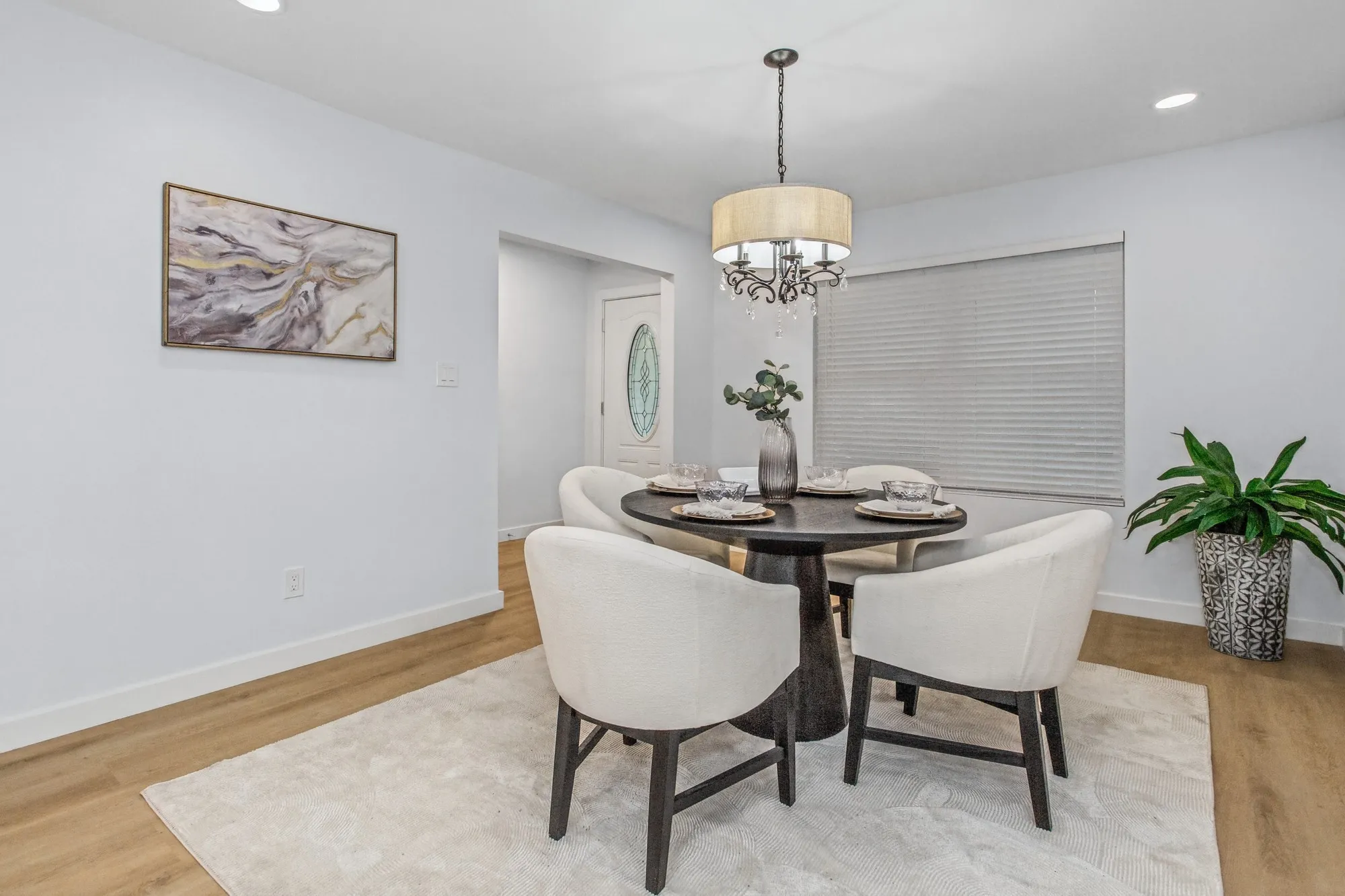 Single Family Residence For Sale in Dallas County , 4025 Tacoma Street, Irving, Texas 75062, 3 Bedroom, 2 Bathroom, 2 Garage spaces, 1,600 Sqft, built in 1965, mls#21409796, Real Estate Agent in Irving, Homes For Sale in Dallas county, Homes For Sale in Irving, Realtor in Irving Texas, Real Estate Brokerage Independent Realty Texas, Luminita Cordes Realtor