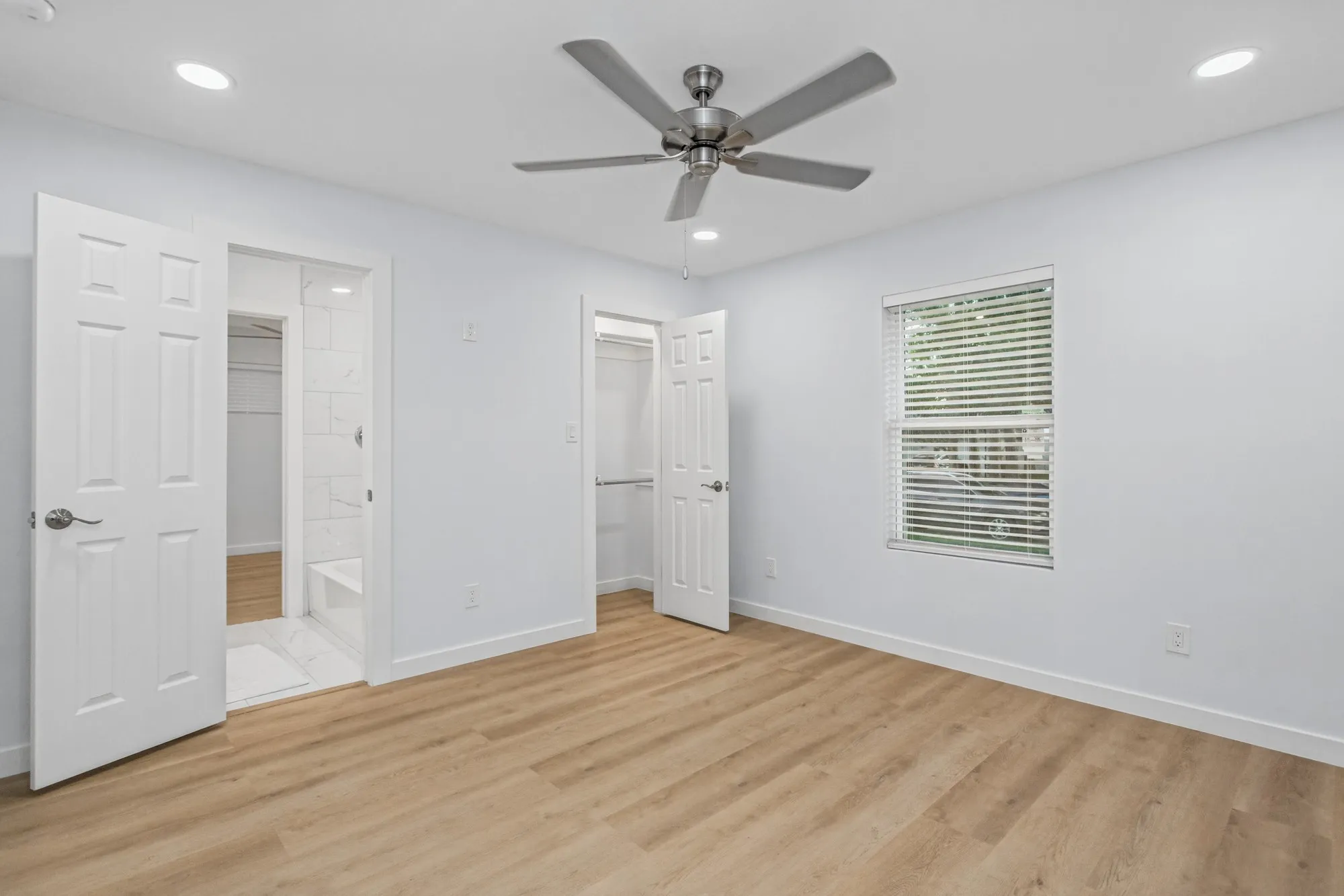 Single Family Residence For Sale in Dallas County , 4025 Tacoma Street, Irving, Texas 75062, 3 Bedroom, 2 Bathroom, 2 Garage spaces, 1,600 Sqft, built in 1965, mls#21409796, Real Estate Agent in Irving, Homes For Sale in Dallas county, Homes For Sale in Irving, Realtor in Irving Texas, Real Estate Brokerage Independent Realty Texas, Luminita Cordes Realtor