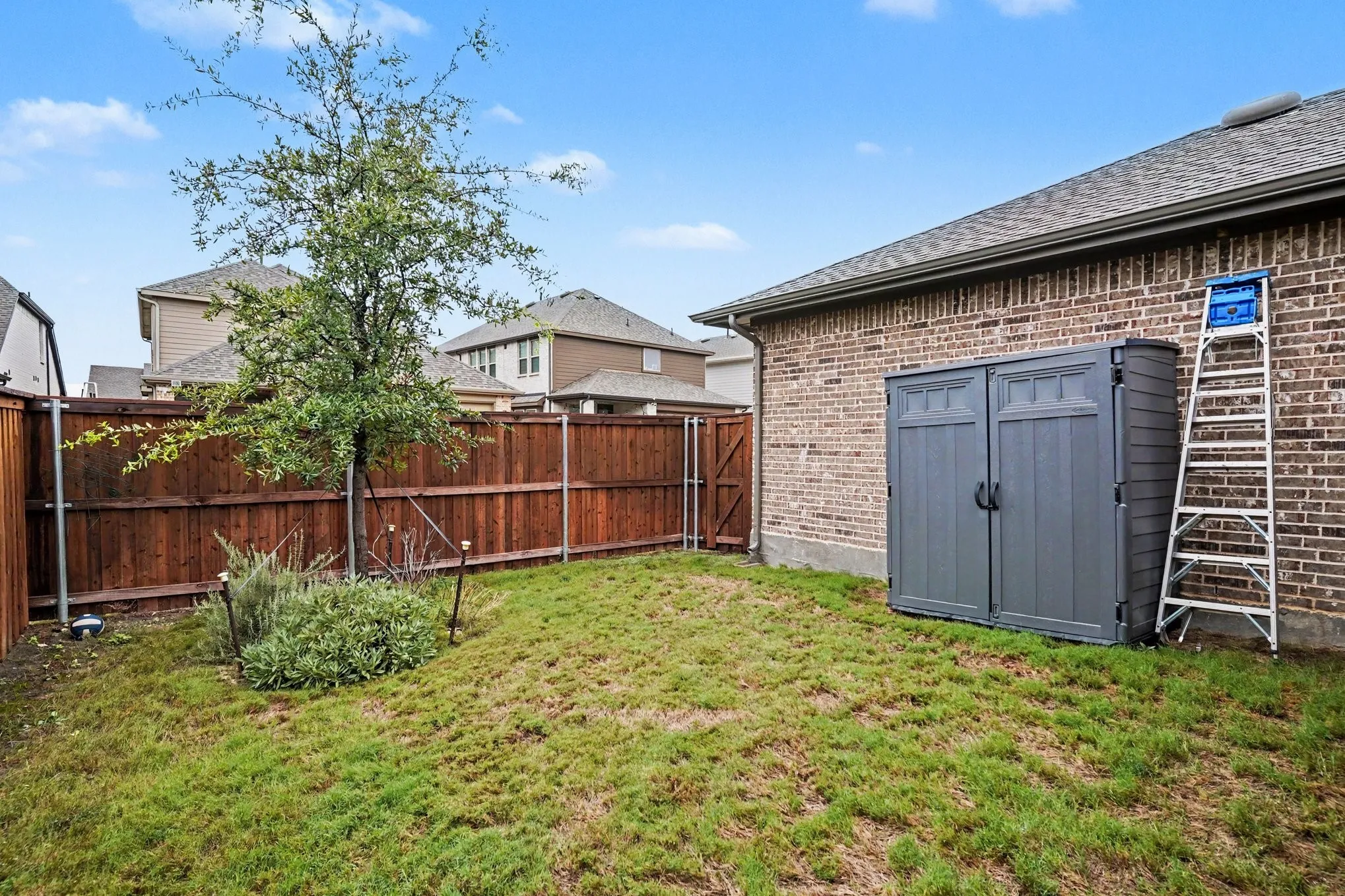 Single Family Residence For Sale in Tarrant County , 909 Almond Blossom Circle, Crowley, Texas 76036, 4 Bedroom, 3 Bathroom, 2 Garage spaces, 2,872 Sqft, built in 2024, mls#21405121, Real Estate Agent in Crowley, Homes For Sale in Tarrant county, Homes For Sale in Crowley, Realtor in Crowley Texas, Real Estate Brokerage Independent Realty Texas, Luminita Cordes Realtor