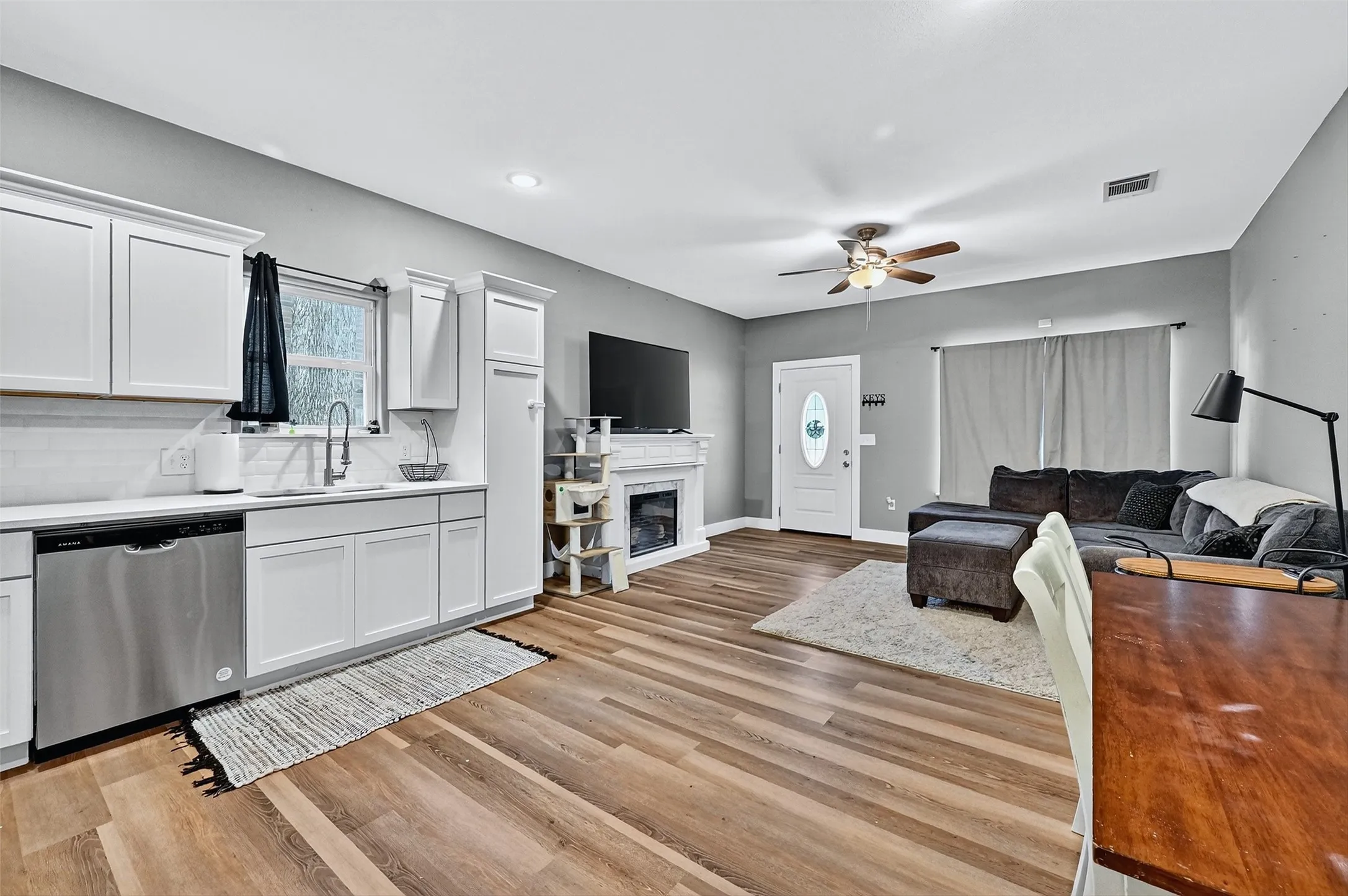 Single Family Residence For Sale in Grayson County , 515 N East Street, Sherman, Texas 75090, 3 Bedroom, 2 Bathroom, 1 Garage spaces, 1,200 Sqft, built in 2024, mls#21412173, Real Estate Agent in Sherman, Homes For Sale in Grayson county, Homes For Sale in Sherman, Realtor in Sherman Texas, Real Estate Brokerage Independent Realty Texas, Luminita Cordes Realtor