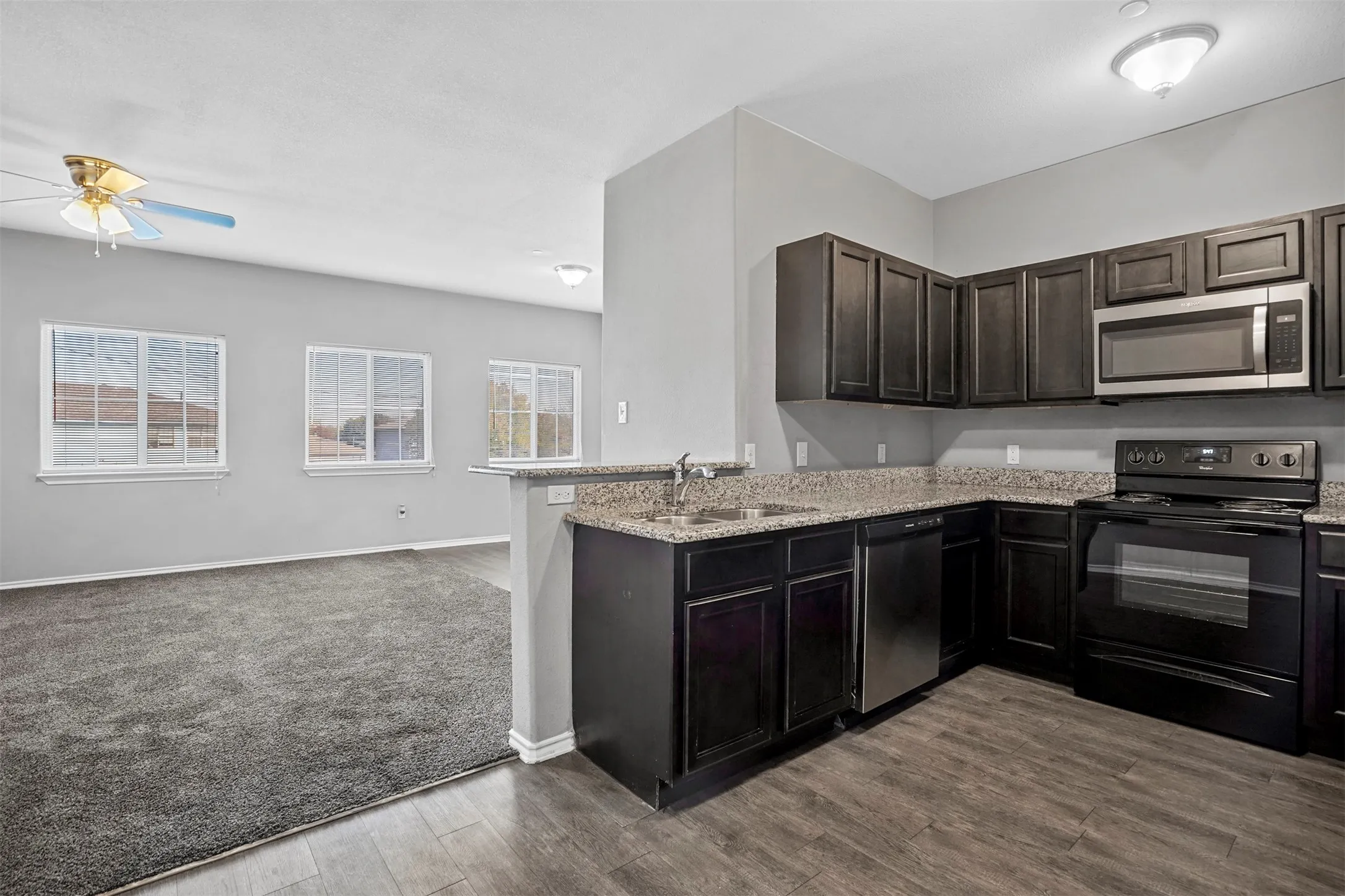 Quadruplex For Rent in Denton County , 609 Meadow View Court 202, Denton, Texas 76207, 3 Bedroom, 2 Bathroom, Garage spaces, 1,150 Sqft, built in 2017, mls#21412175, Real Estate Agent in Denton, Homes For Rent in Denton county, Homes For Rent in Denton, Realtor in Denton Texas, Real Estate Brokerage Independent Realty Texas, Luminita Cordes Realtor