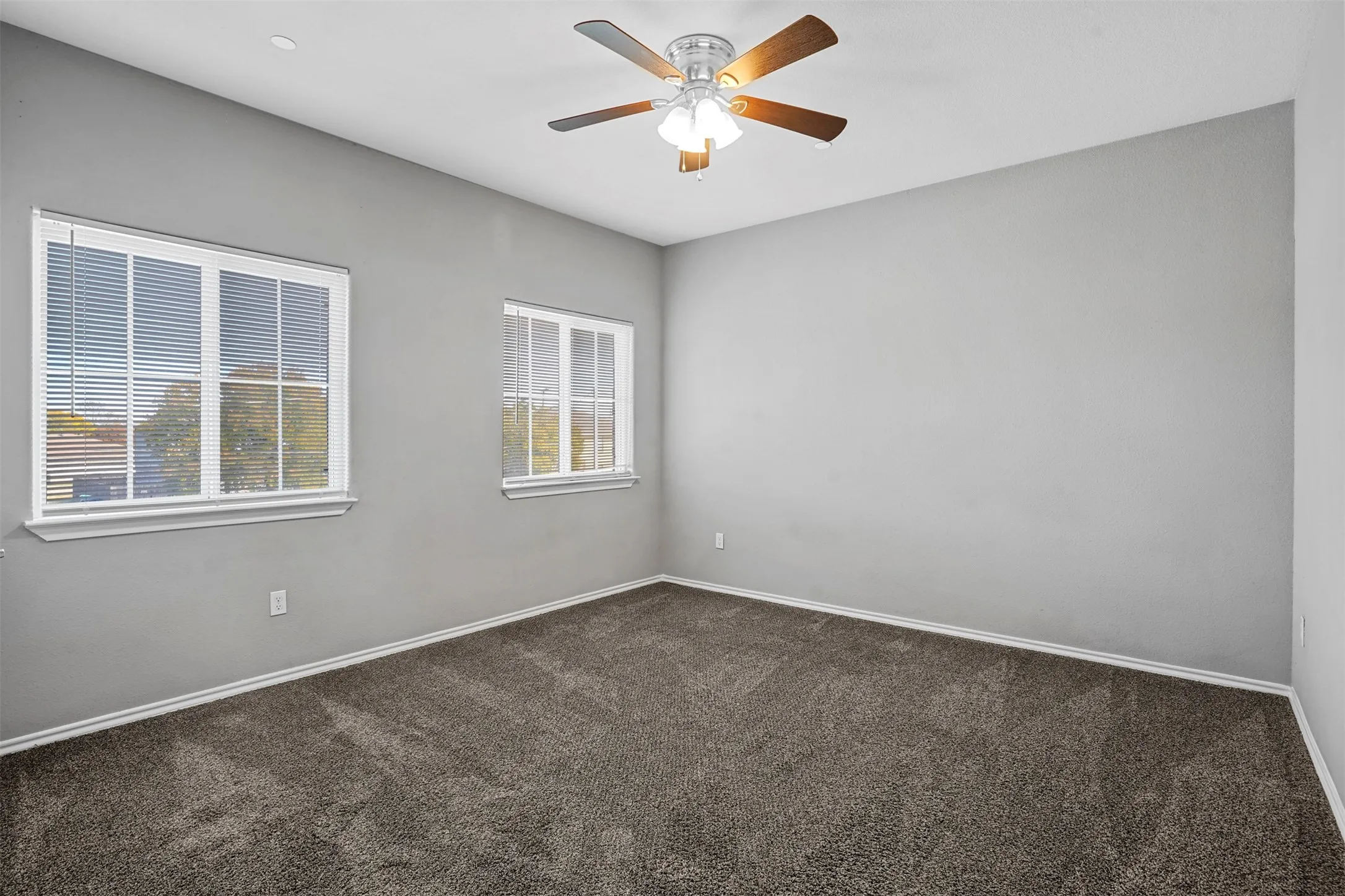 Quadruplex For Rent in Denton County , 609 Meadow View Court 202, Denton, Texas 76207, 3 Bedroom, 2 Bathroom, Garage spaces, 1,150 Sqft, built in 2017, mls#21412175, Real Estate Agent in Denton, Homes For Rent in Denton county, Homes For Rent in Denton, Realtor in Denton Texas, Real Estate Brokerage Independent Realty Texas, Luminita Cordes Realtor