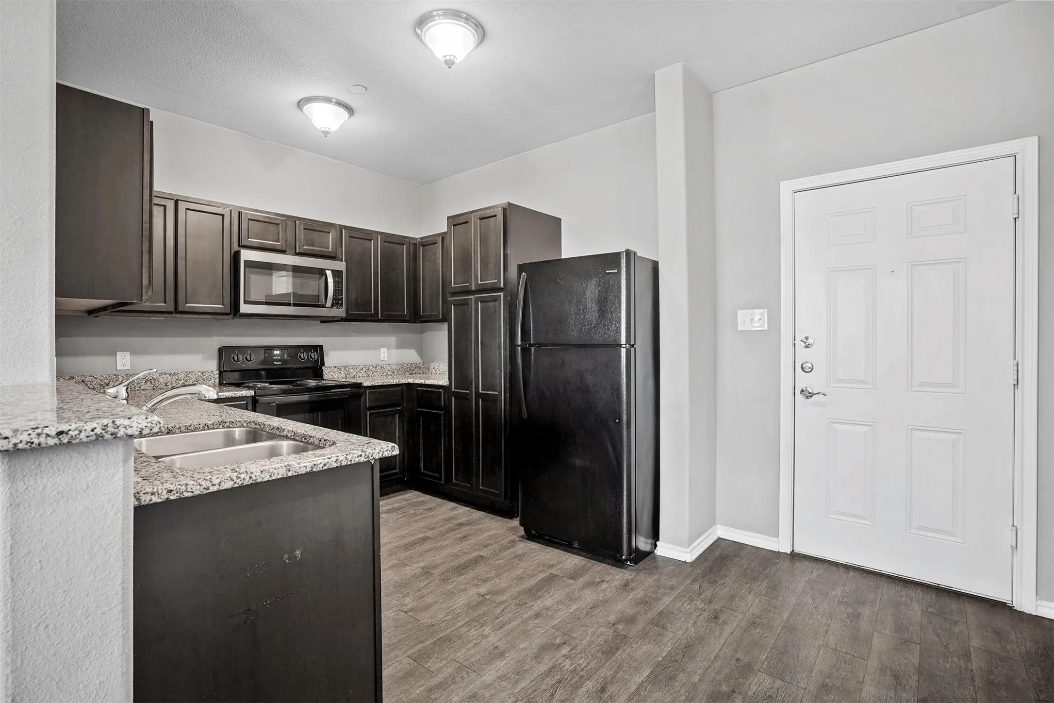 Quadruplex For Rent in Denton County , 609 Meadow View Court 202, Denton, Texas 76207, 3 Bedroom, 2 Bathroom, Garage spaces, 1,150 Sqft, built in 2017, mls#21412175, Real Estate Agent in Denton, Homes For Rent in Denton county, Homes For Rent in Denton, Realtor in Denton Texas, Real Estate Brokerage Independent Realty Texas, Luminita Cordes Realtor