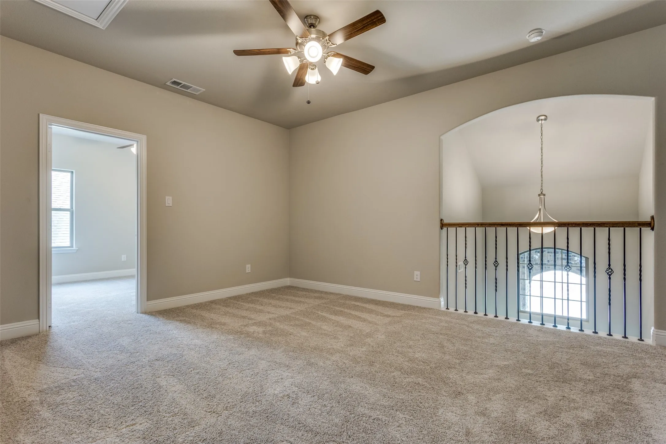 Single Family Residence For Sale in Collin County , 2921 Pronghorn Drive, Melissa, Texas 75454, 4 Bedroom, 4 Bathroom, 2 Garage spaces, 2,576 Sqft, built in 2023, mls#21412183, Real Estate Agent in Melissa, Homes For Sale in Collin county, Homes For Sale in Melissa, Realtor in Melissa Texas, Real Estate Brokerage Independent Realty Texas, Luminita Cordes Realtor