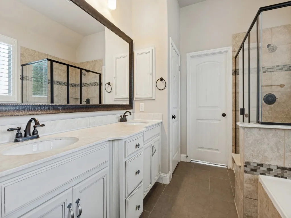 Single Family Residence For Rent in Tarrant County , 8212 Whistling Duck Drive, Fort Worth, Texas 76118, 3 Bedroom, 3 Bathroom, 2 Garage spaces, 2,624 Sqft, built in 2016, mls#21411453, Real Estate Agent in Fort Worth, Homes For Rent in Tarrant county, Homes For Rent in Fort Worth, Realtor in Fort Worth Texas, Real Estate Brokerage Independent Realty Texas, Luminita Cordes Realtor
